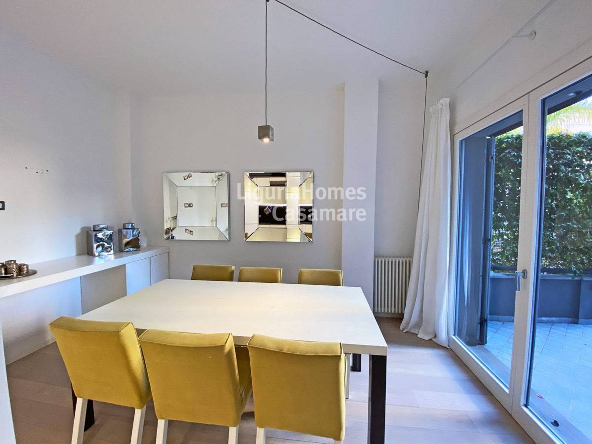 Condominio en Bordighera, Liguria 10931243