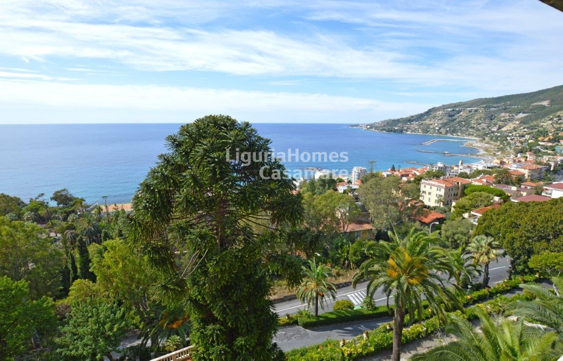 Condominio en Ospedaletti, Liguria 10931295