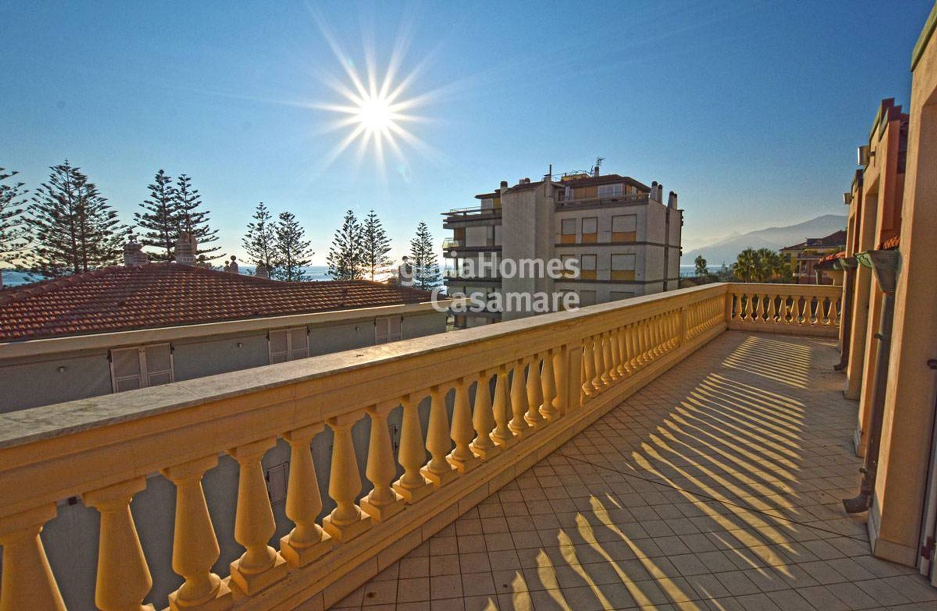 Condominium in Bordighera, Liguria 10931300