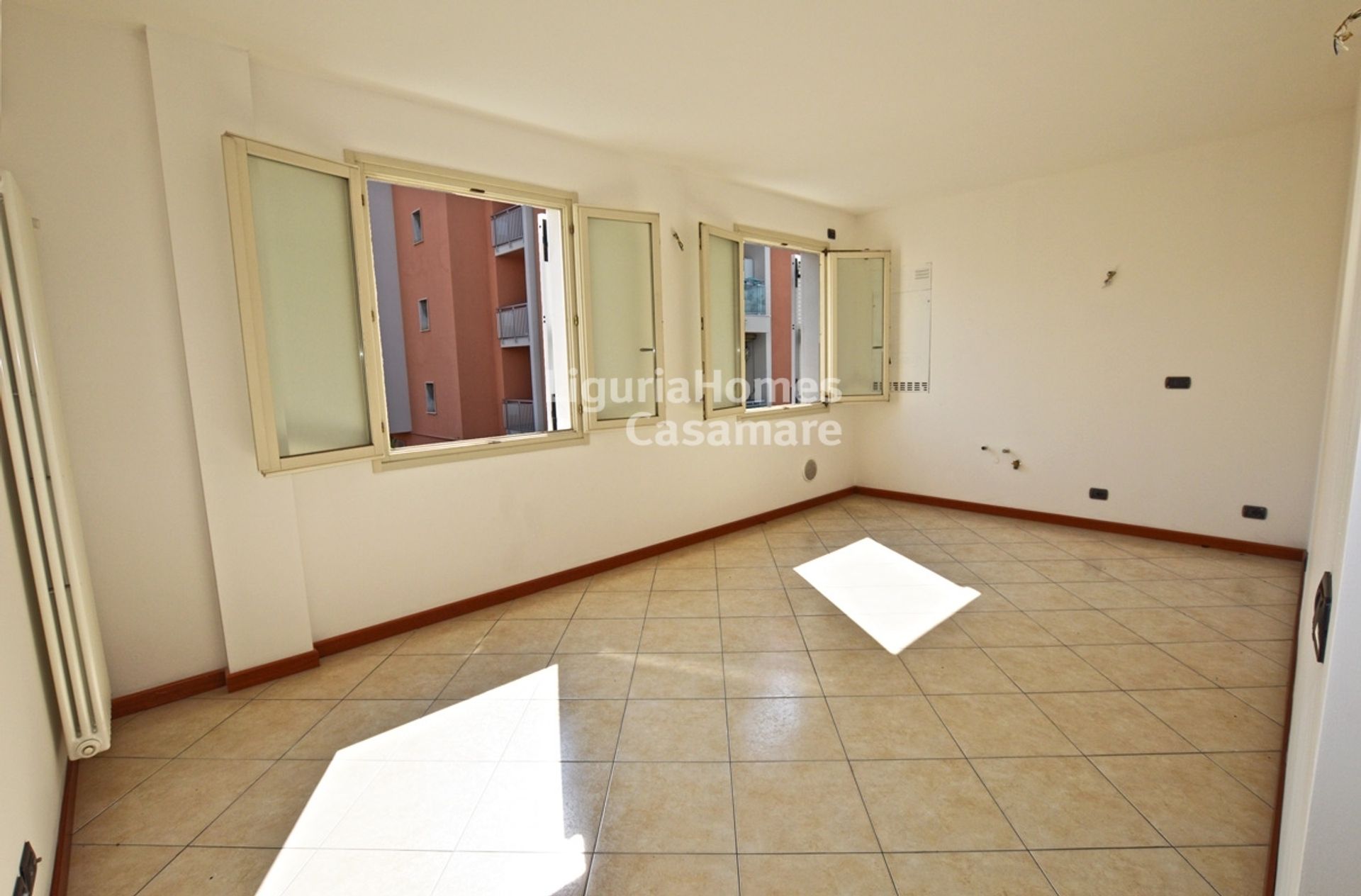 Condominium in Bordighera, Liguria 10931323