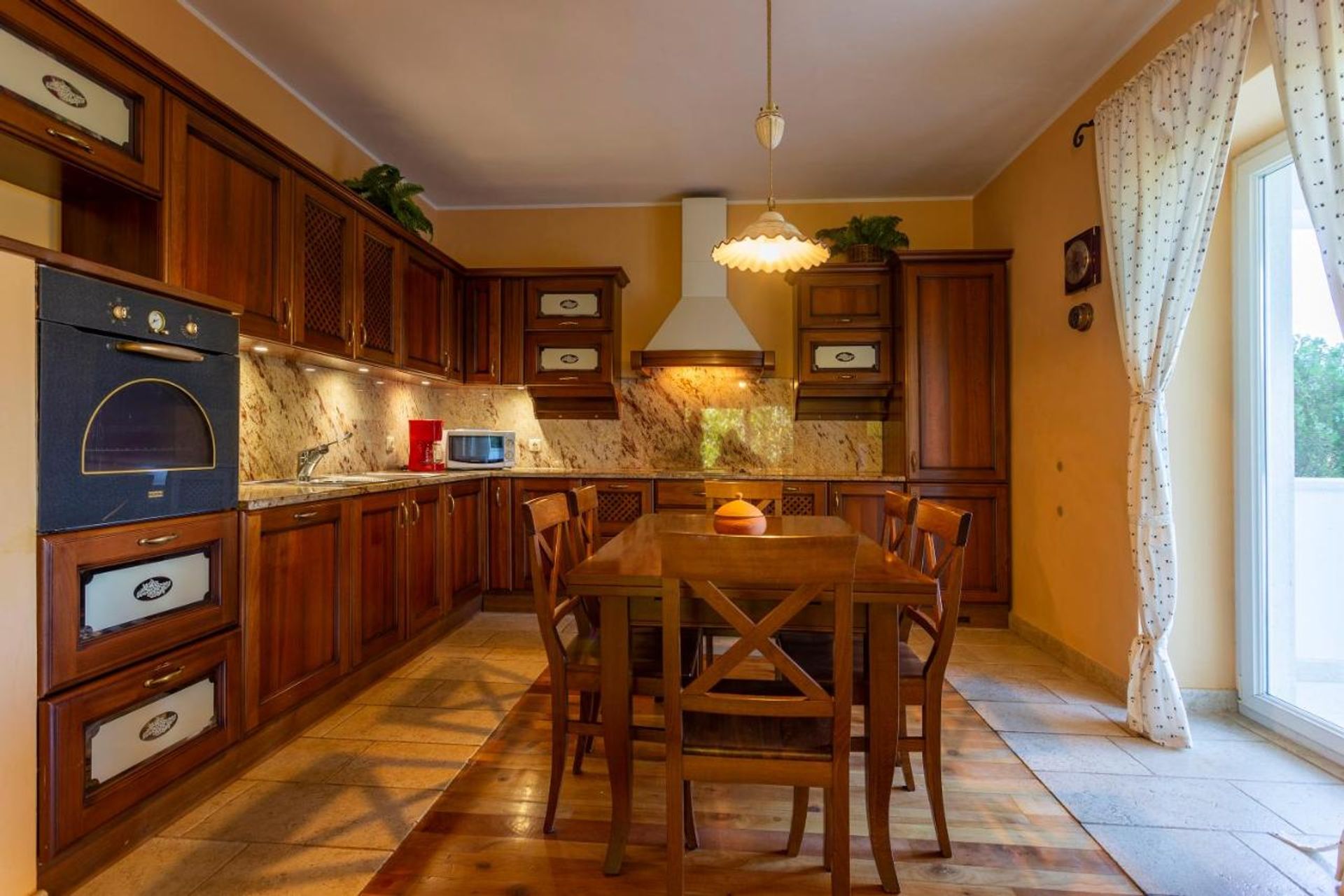 casa en Rakalj, Istria County 10931338