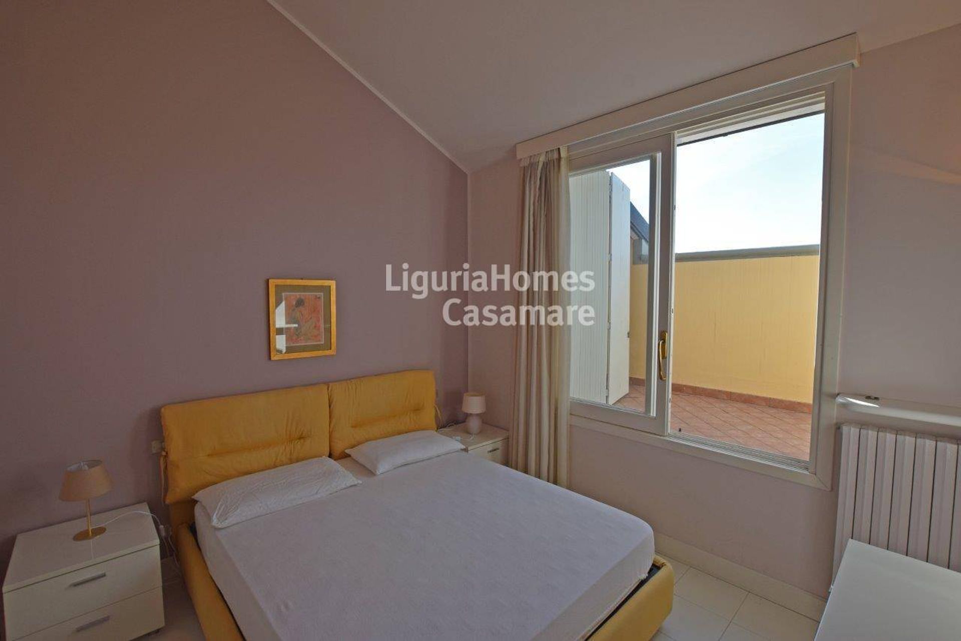 Condominium in Ospedaletti, Liguria 10931340