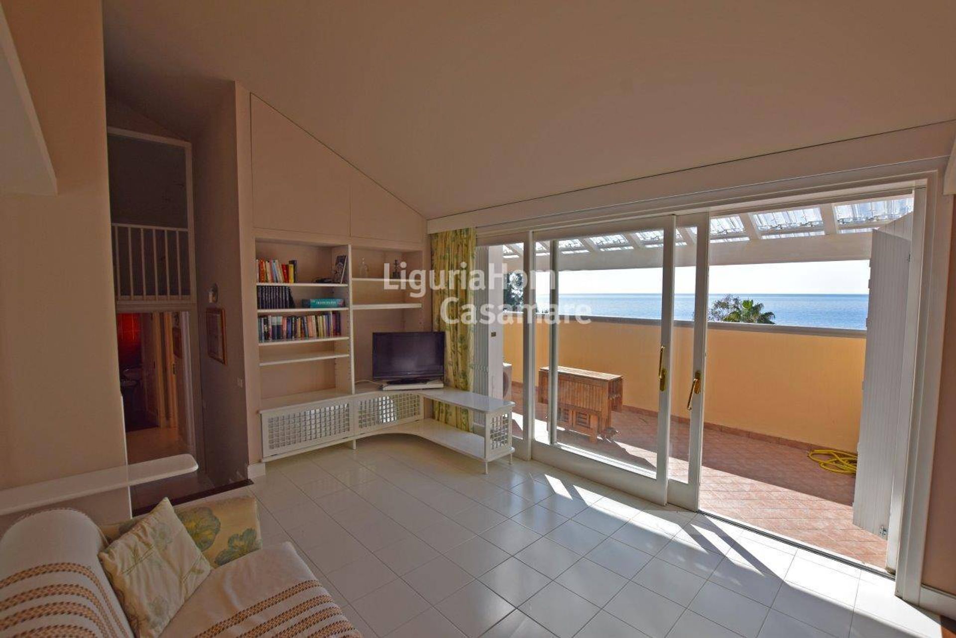 Condominio nel Ospedaletti, Liguria 10931340