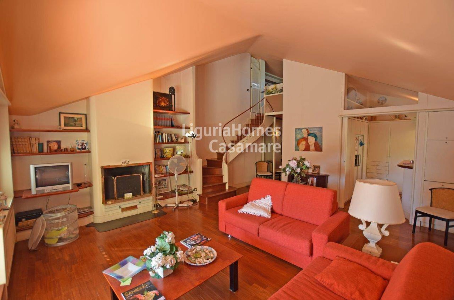 Condominio en Ospedaletti, Liguria 10931372