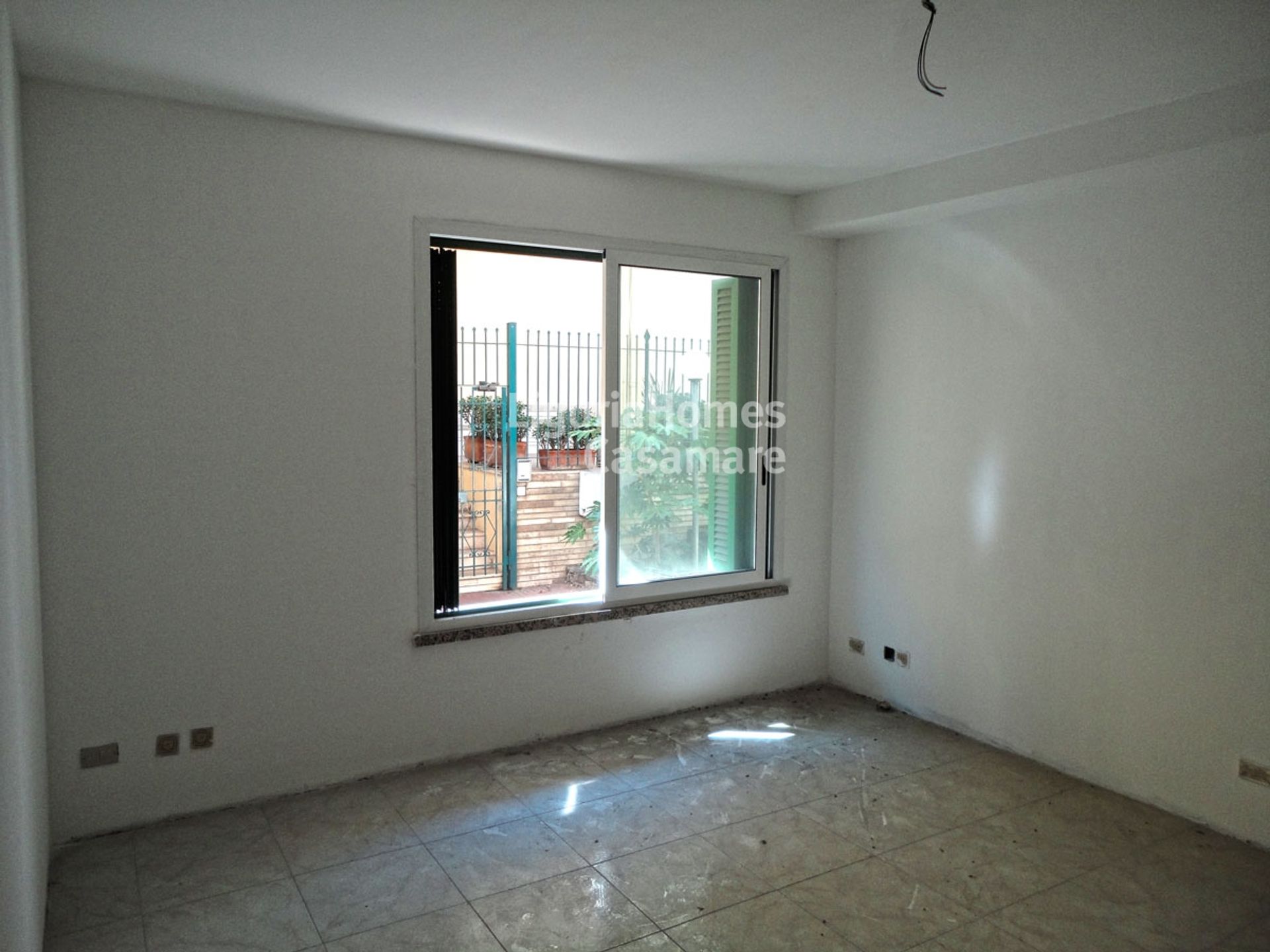 Condominium dans Ospedaletti, Ligurie 10931408