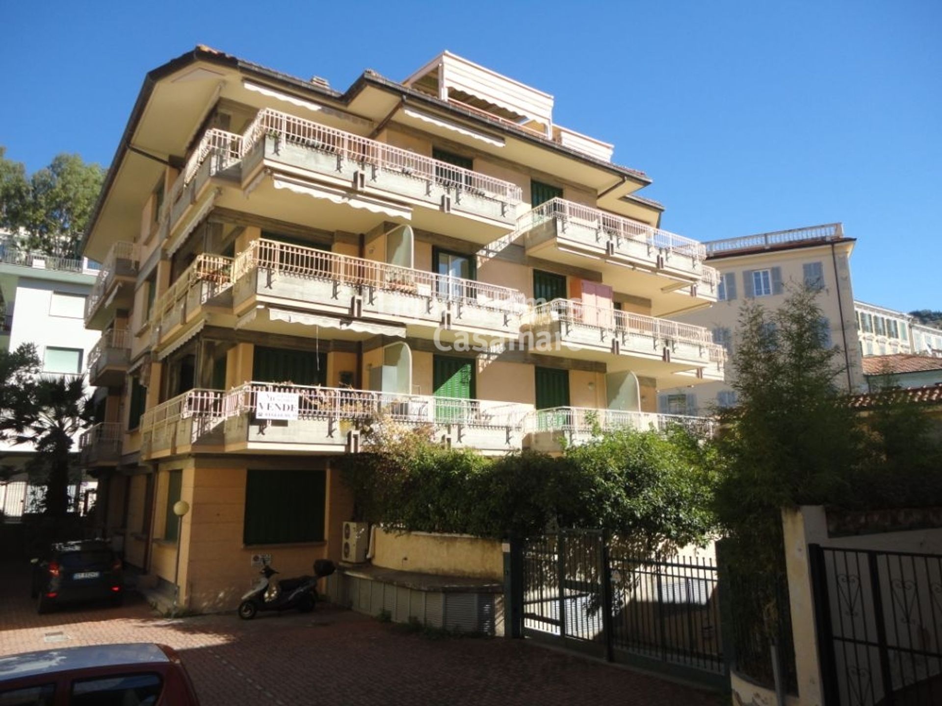 Condominium in Ospedaletti, Liguria 10931408