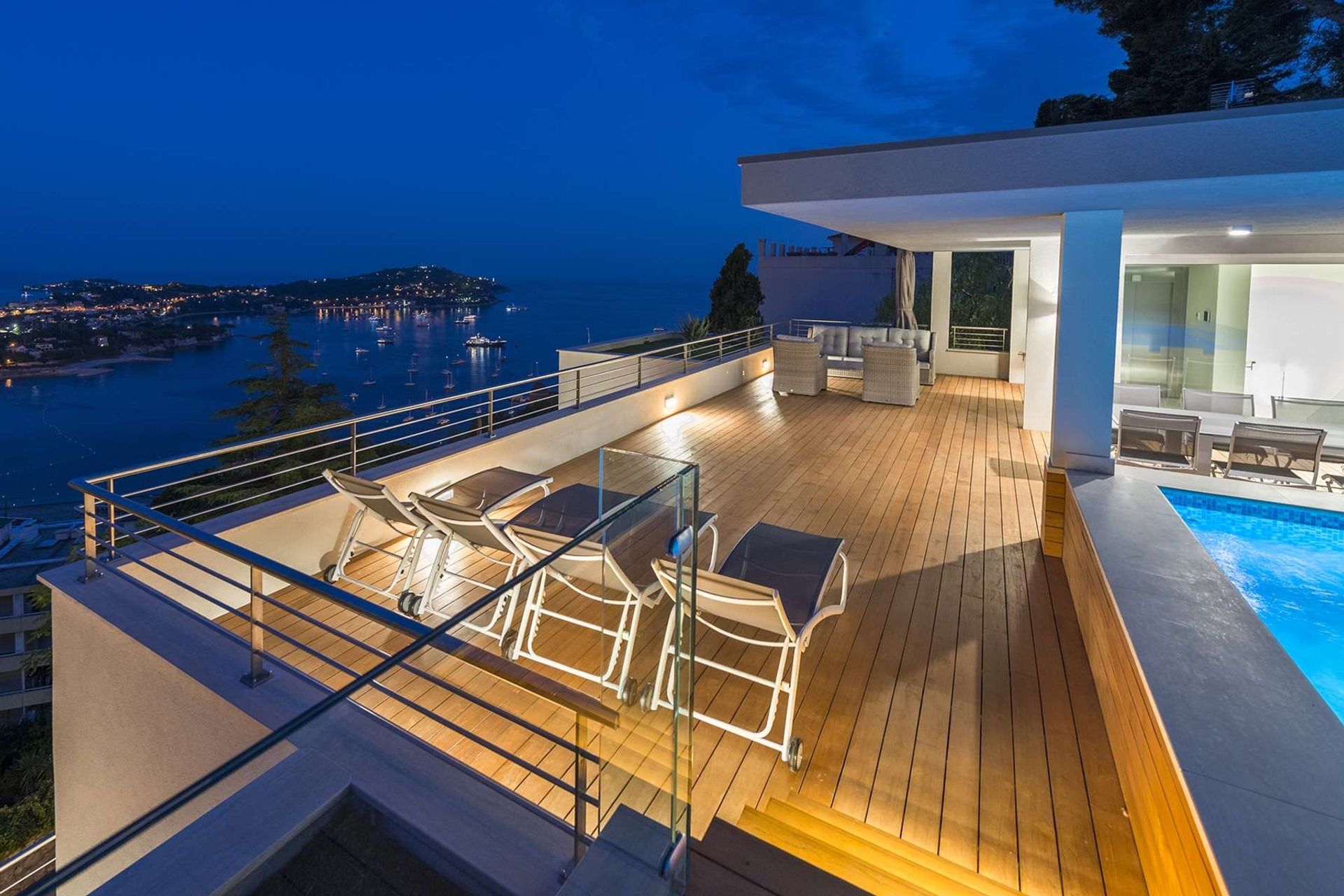 rumah dalam Saint-Jean-Cap-Ferrat, Provence-Alpes-Côte d'Azur 10931541