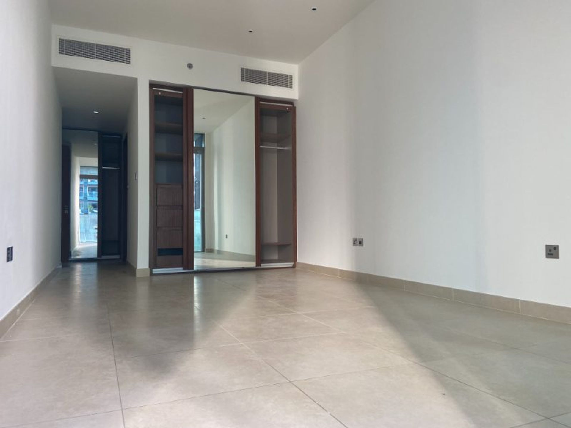 Condominium dans Dubai, Dubai 10931602