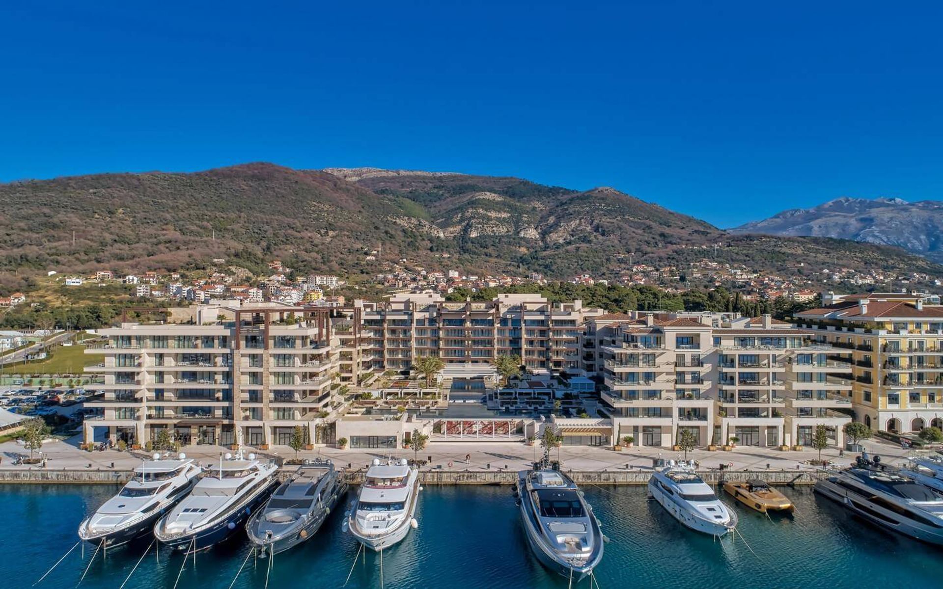 Condominium dans Donja Lastva, Tivat 10931640