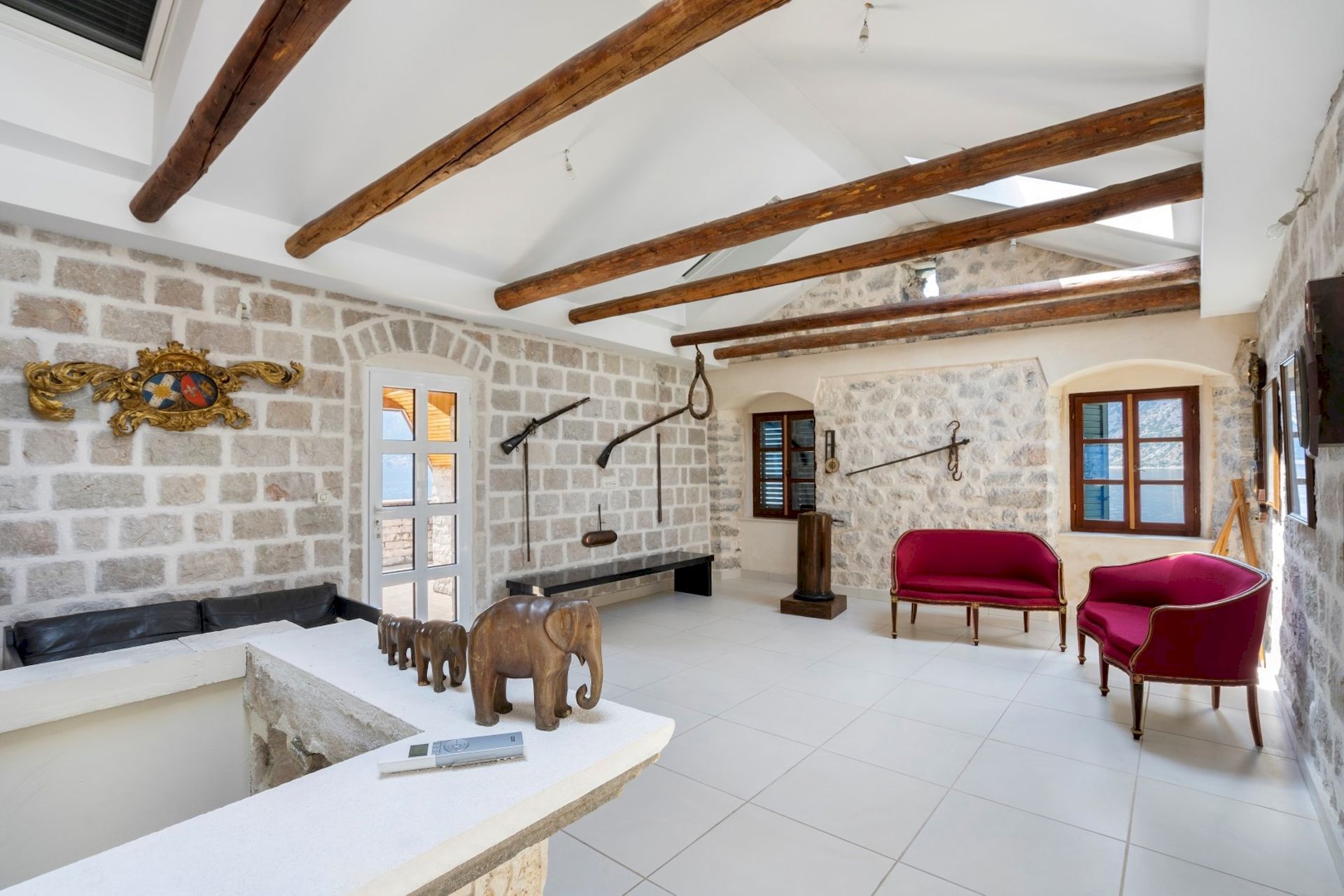 Hus i , Opština Kotor 10931669