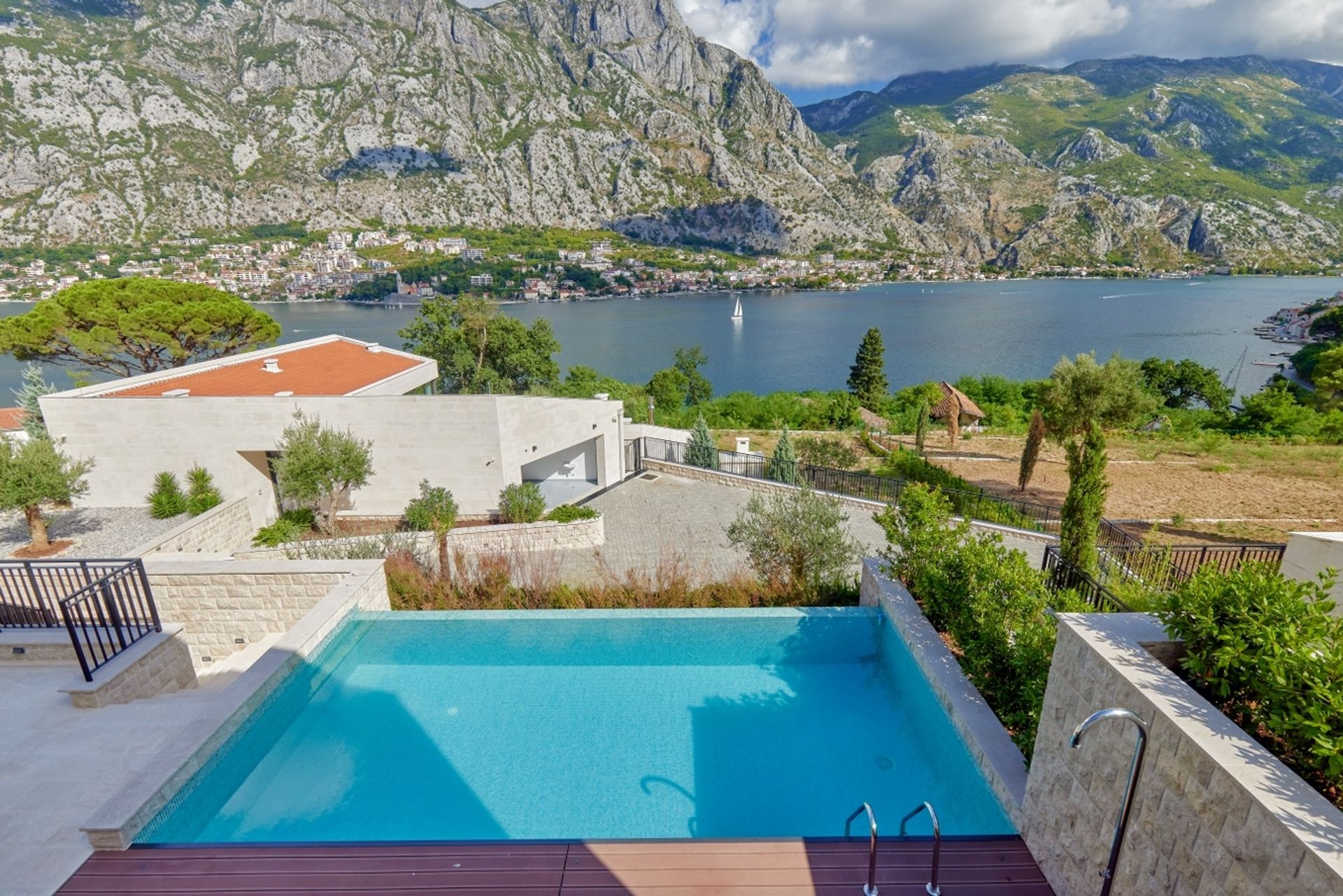 Casa nel Gornji Bogdasici, Kotor 10931675