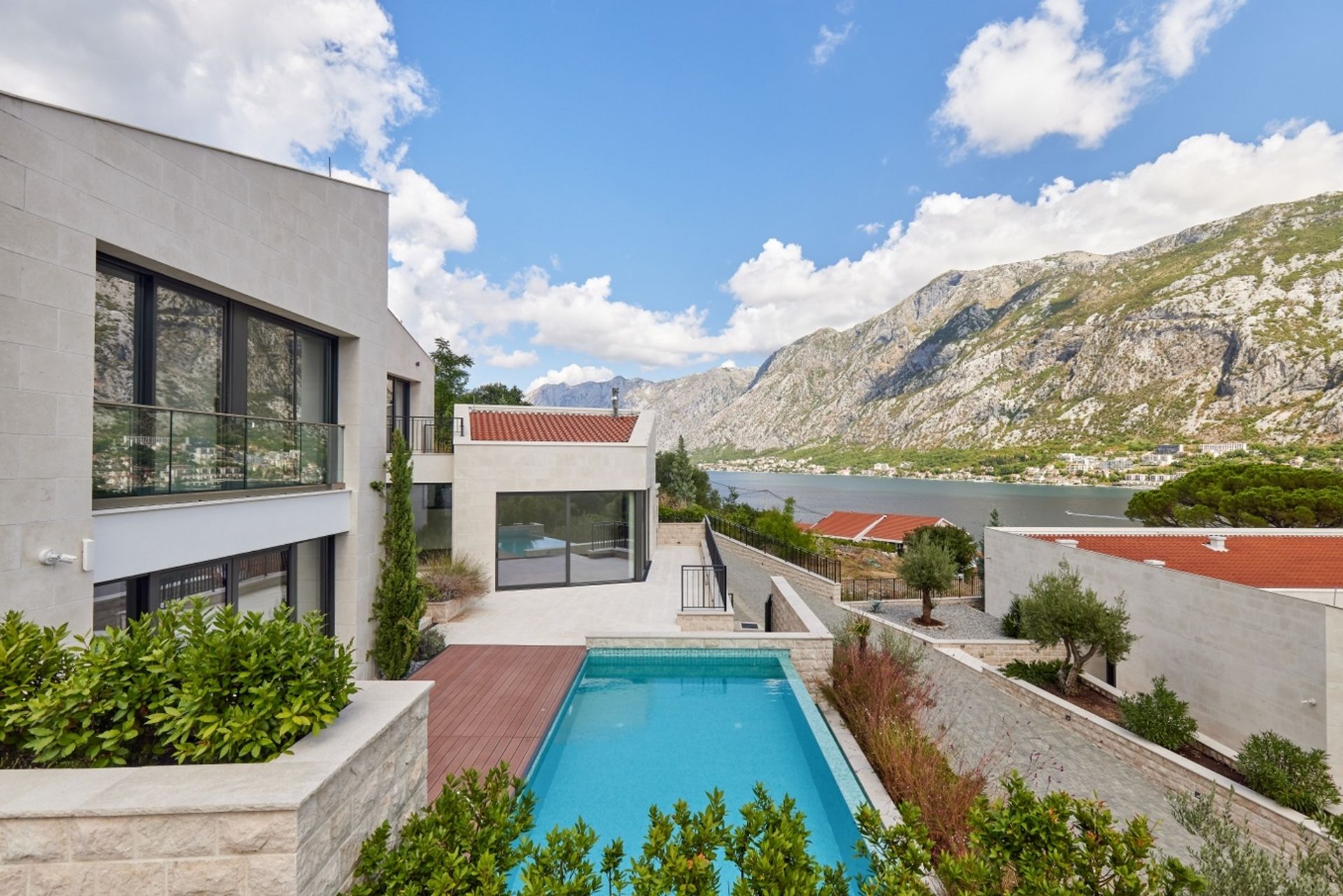 Huis in Gornji Bogdasici, Kotor 10931675