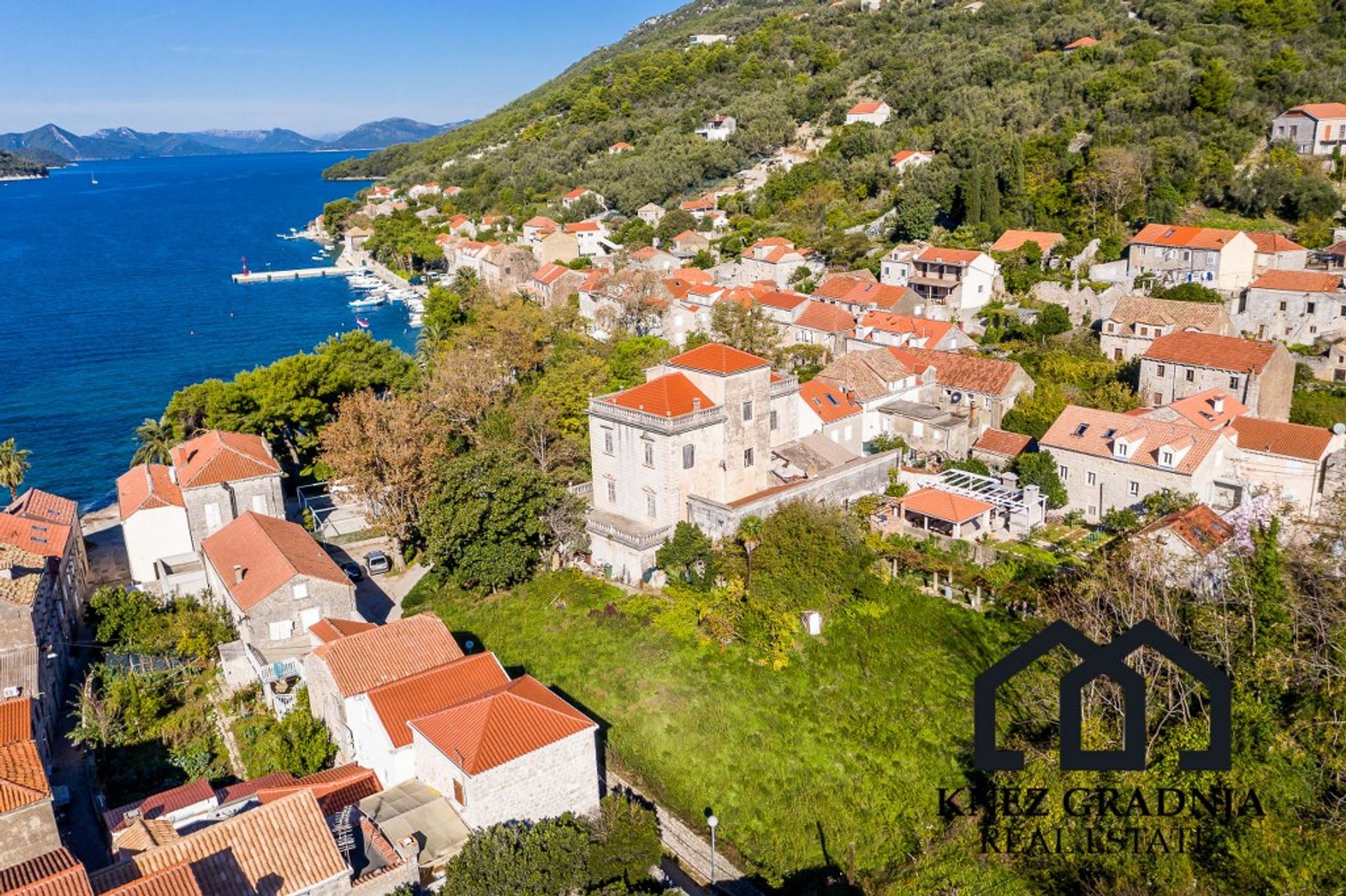 rumah dalam Mjekov Tor, Dubrovacko-Neretvanska Zupanija 10931677