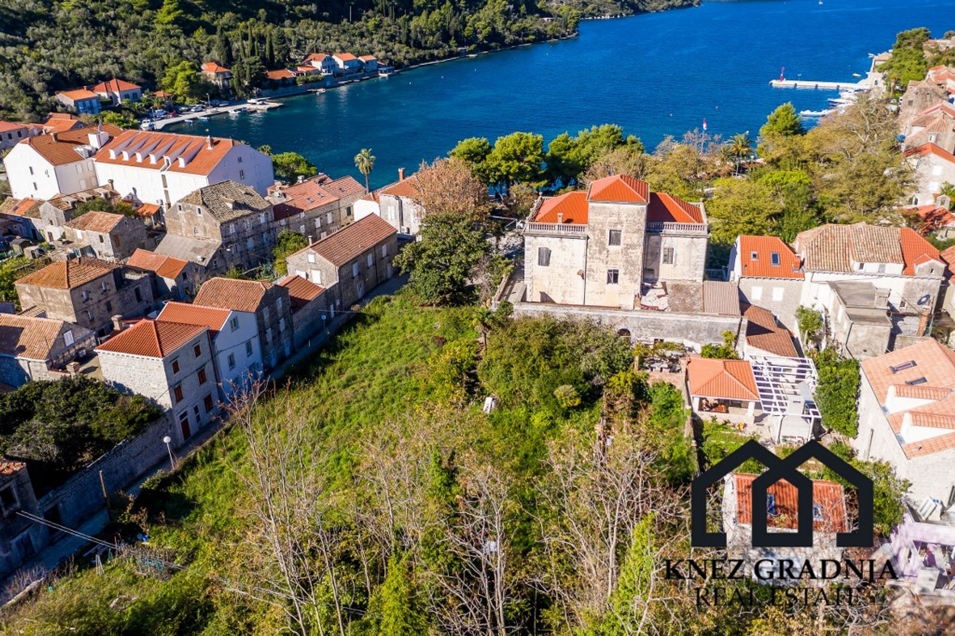 rumah dalam Mjekov Tor, Dubrovacko-Neretvanska Zupanija 10931677