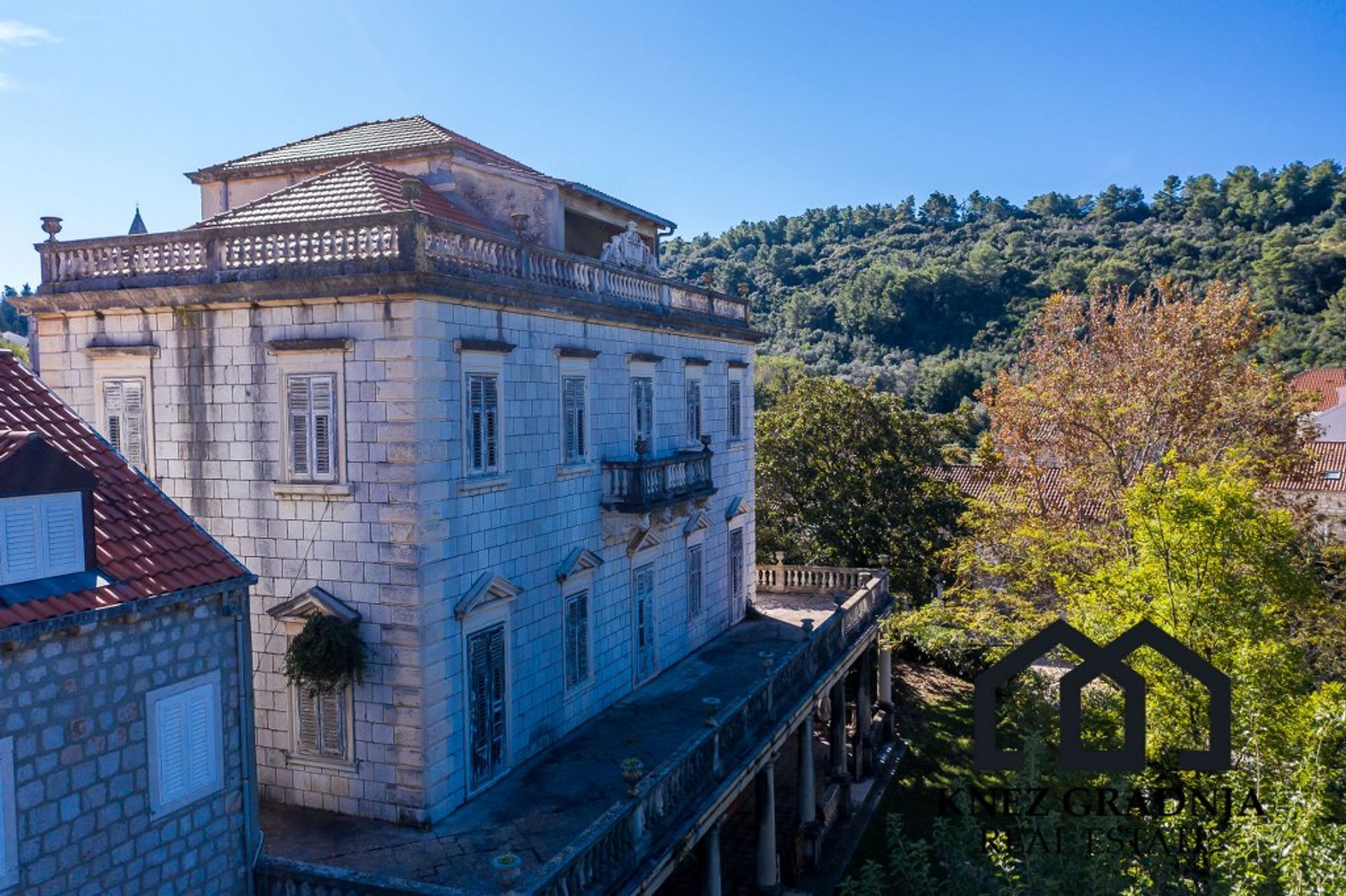 rumah dalam Mjekov Tor, Dubrovacko-Neretvanska Zupanija 10931677