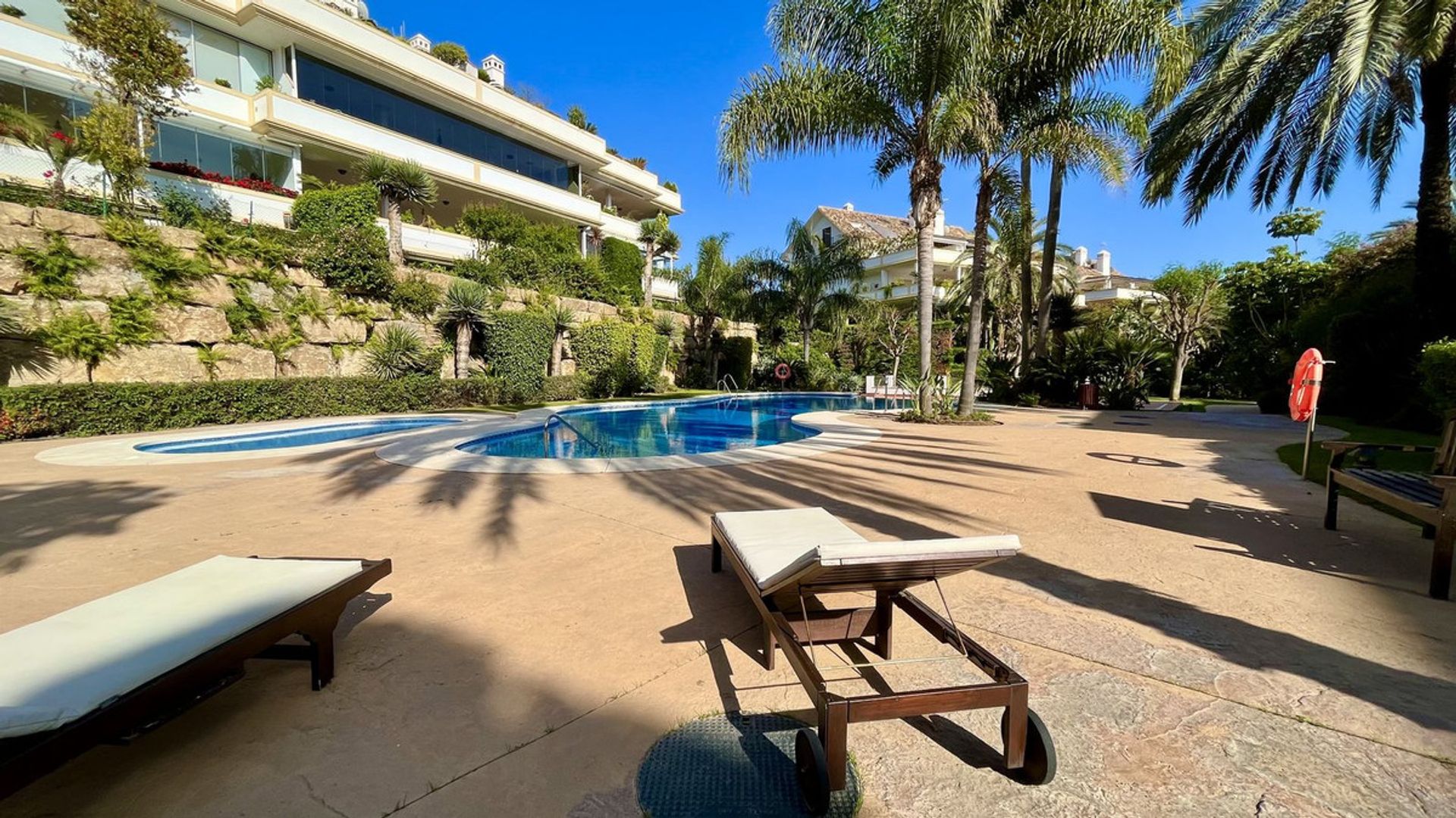 Condominio nel Marbella, Andalusia 10931728