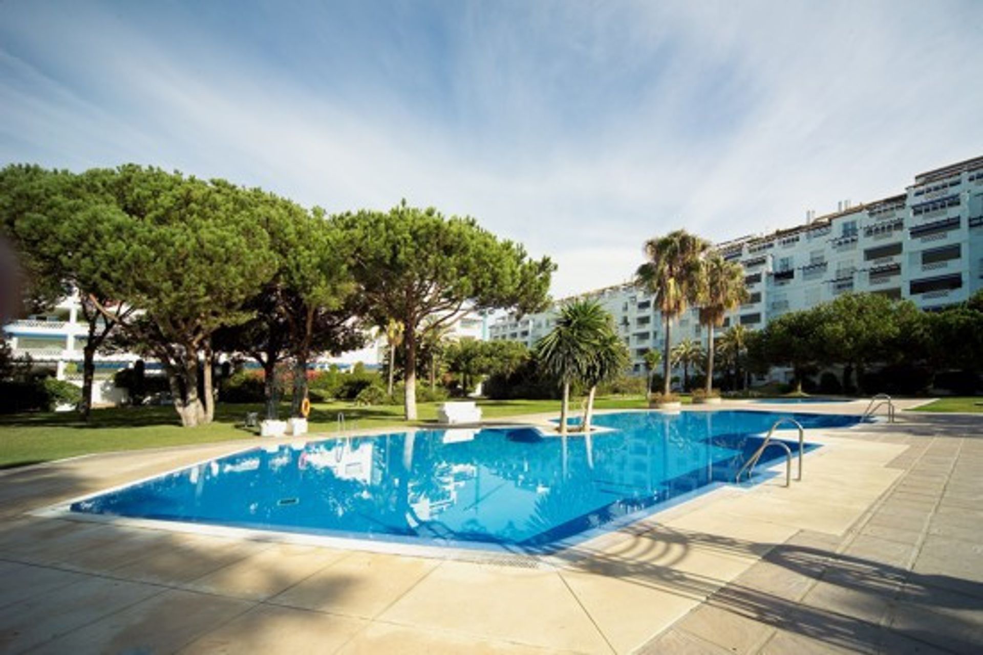 Kondominium w Marbella, Andalusia 10931744