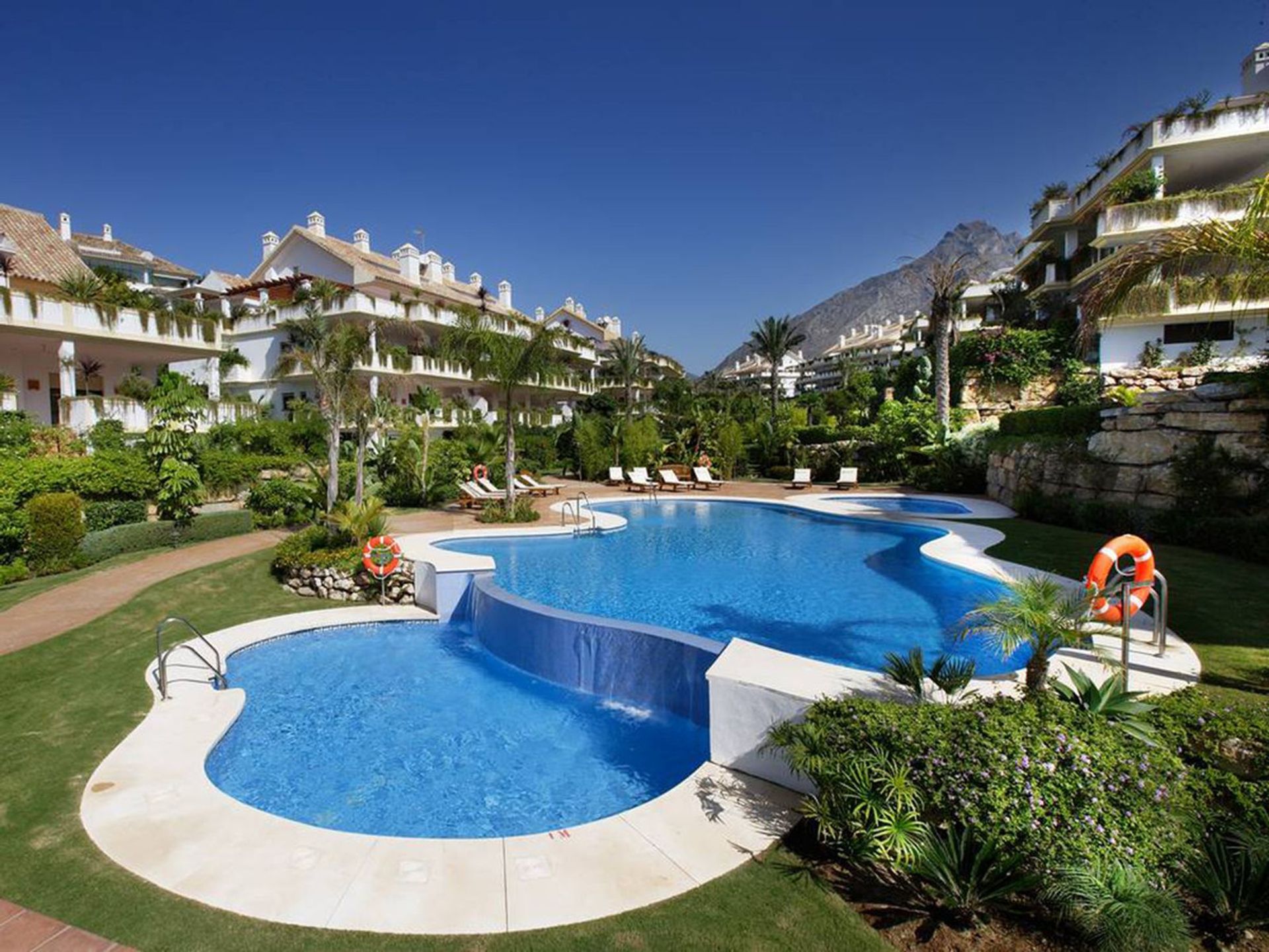 Condominio en marbella, Andalucía 10931765