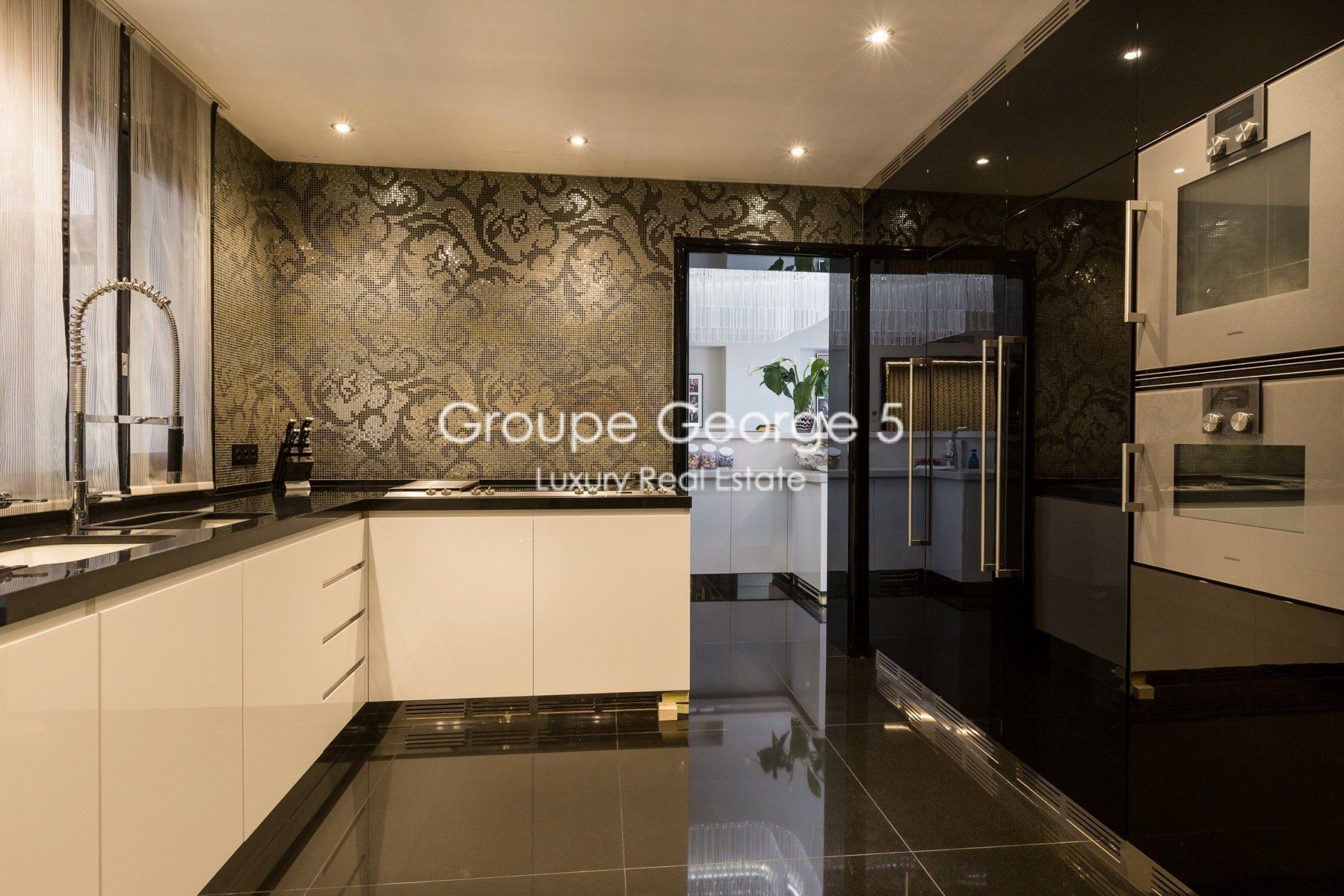 Condominio en Paris, Île-de-France 10931846