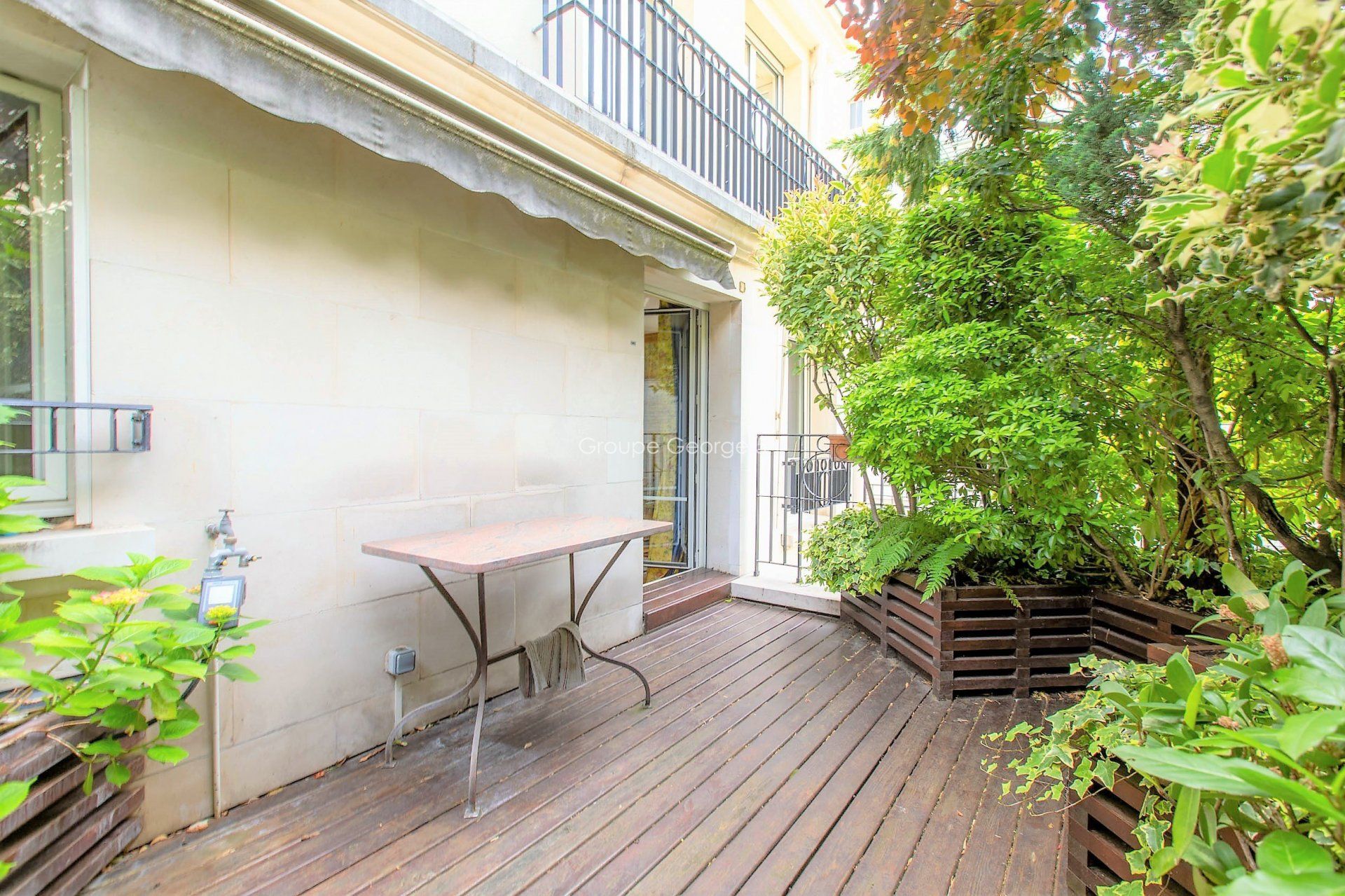 Condominium in Neuilly-sur-Seine, Ile-de-France 10931906