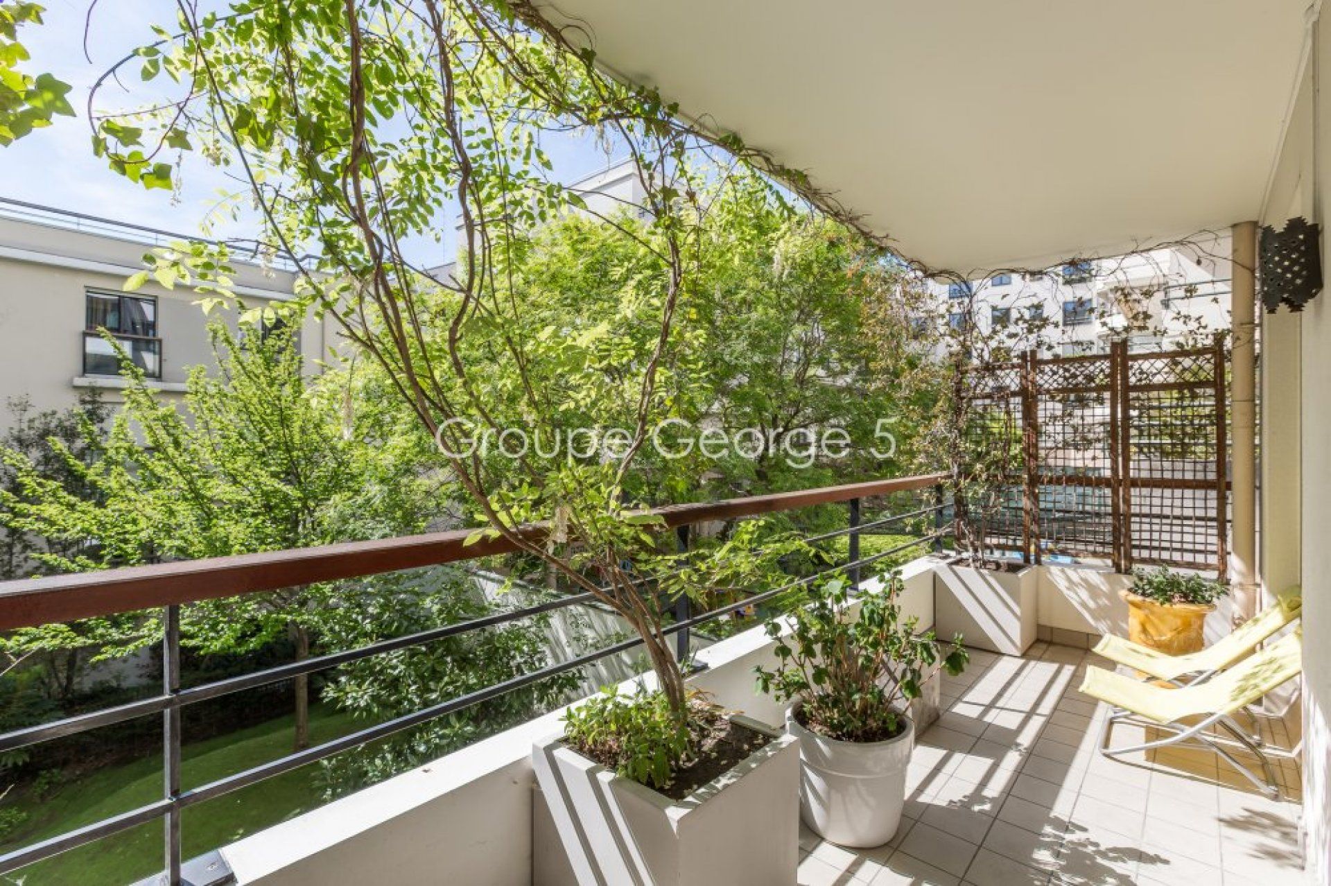 Condominium in Boulogne-Billancourt, Ile-de-France 10931926