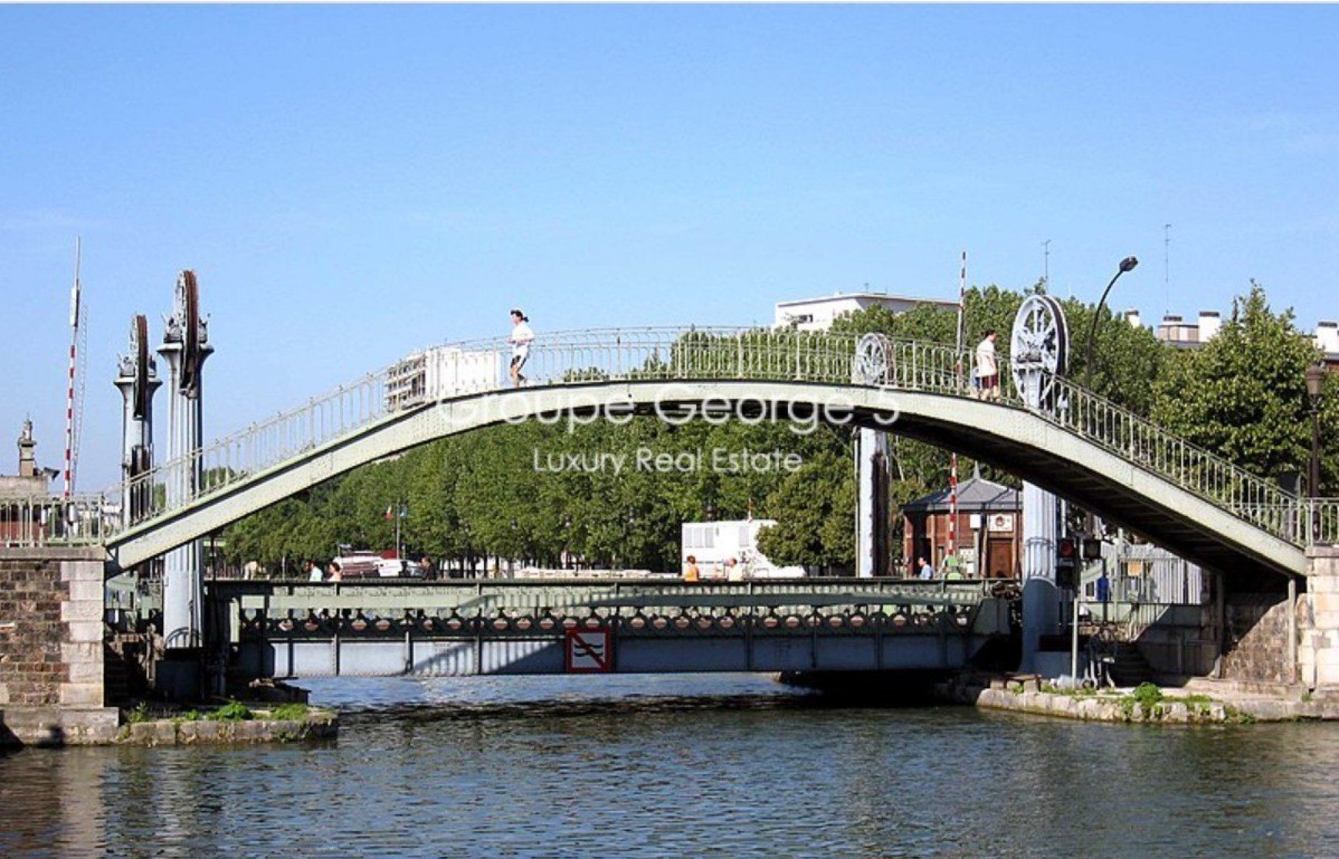 Condominio nel Paris, Île-de-France 10931963