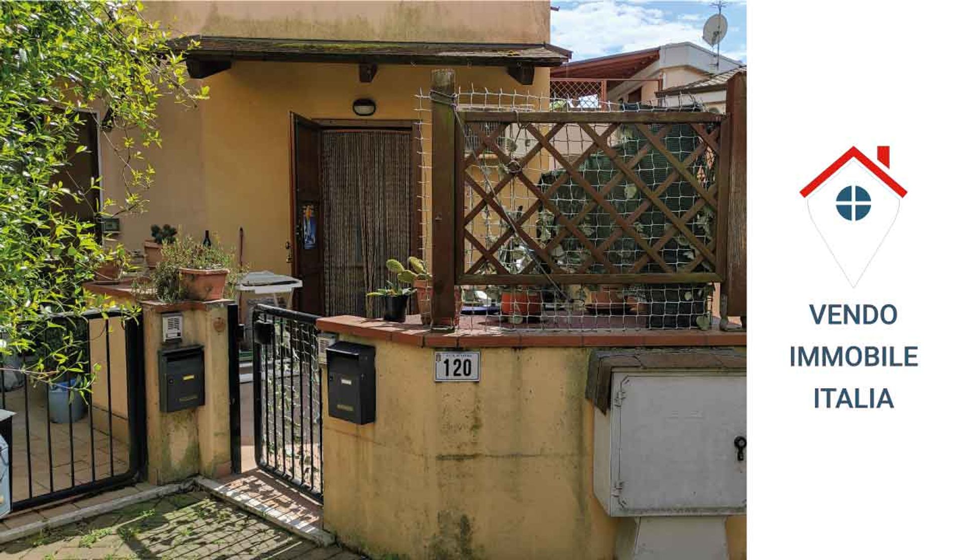 Condominio en Borgo Sabotino, Lazio 10932030