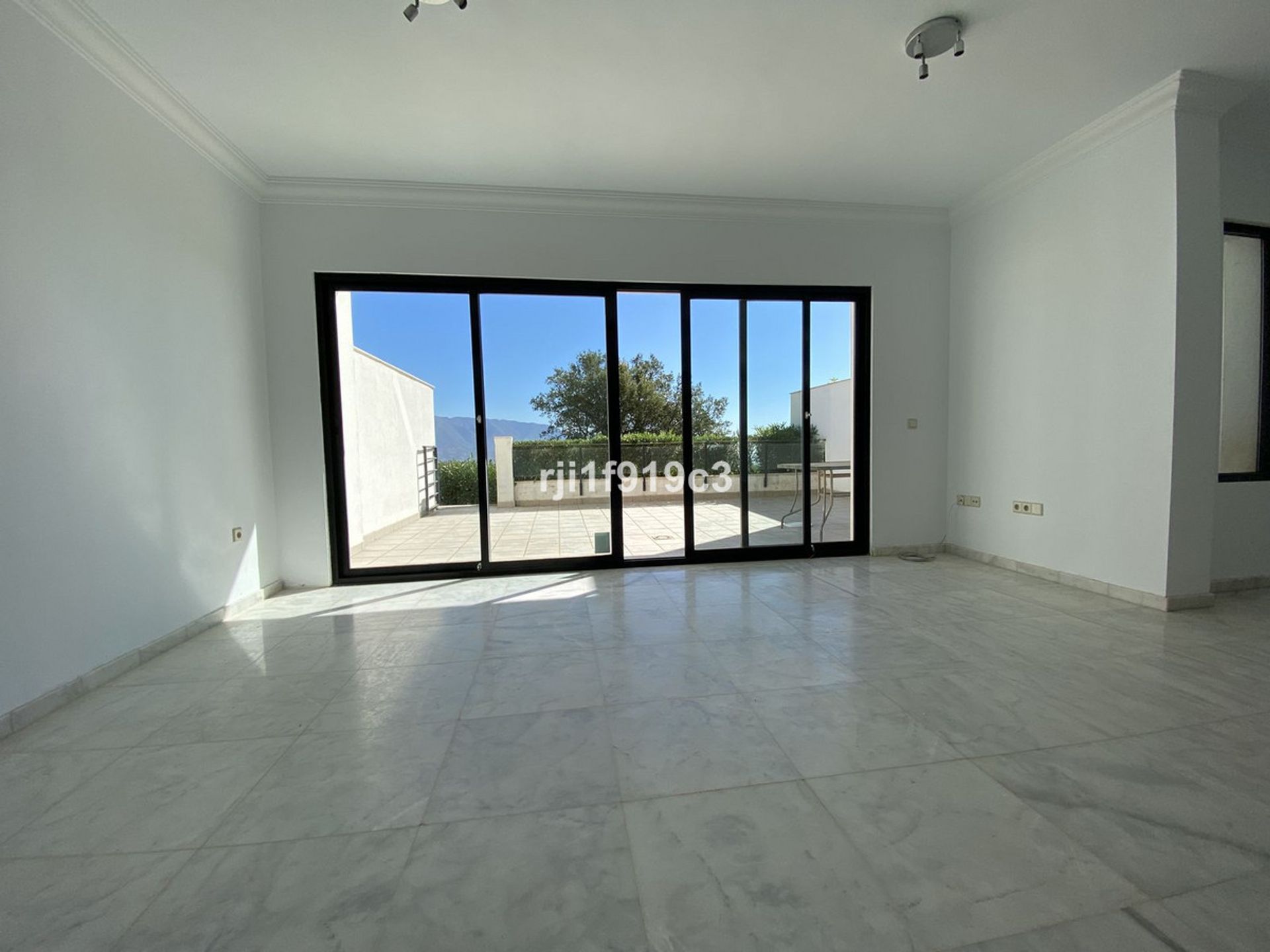 Rumah di , Andalucía 10932463