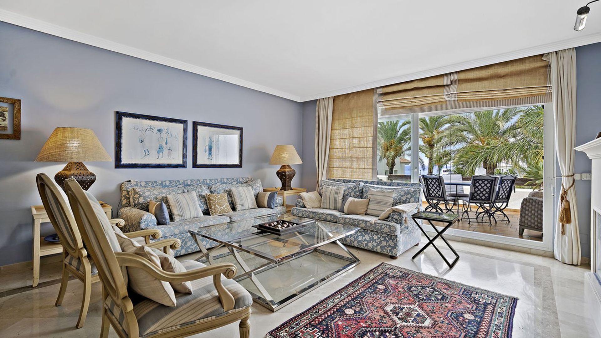 Condominium in Marbella, Andalusië 10932602