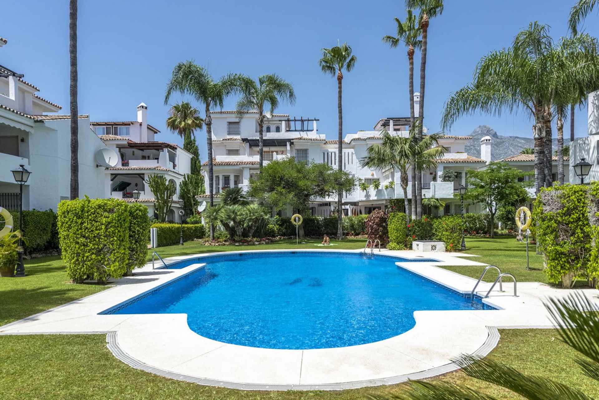 rumah dalam Marbella, Andalucía 10933770