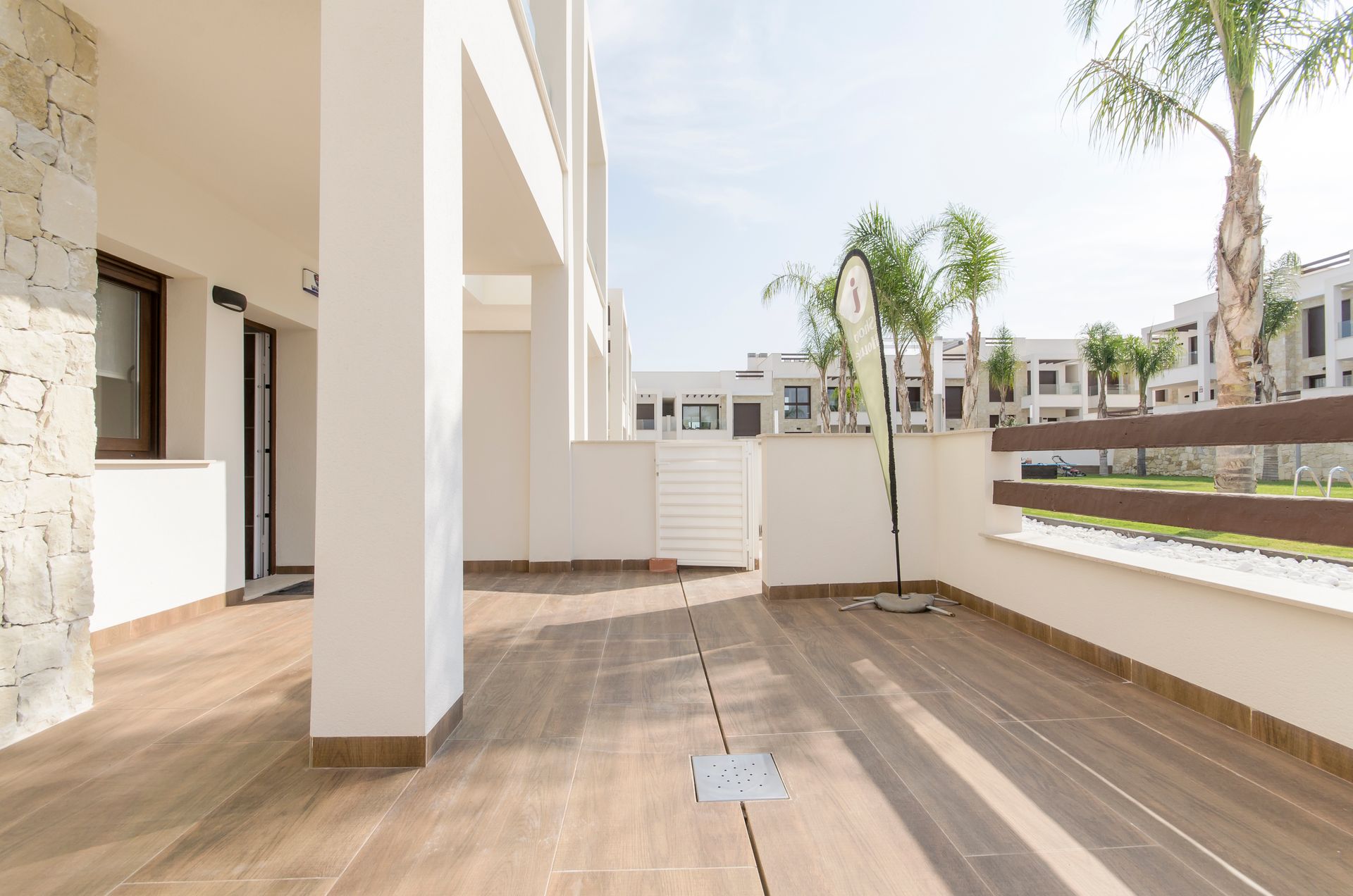 Condominio en Torrevieja, Comunidad Valenciana 10934001