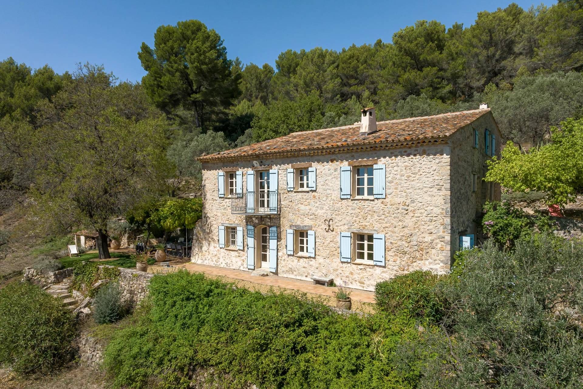 Talo sisään Klavierit, Provence-Alpes-Cote d'Azur 10936341