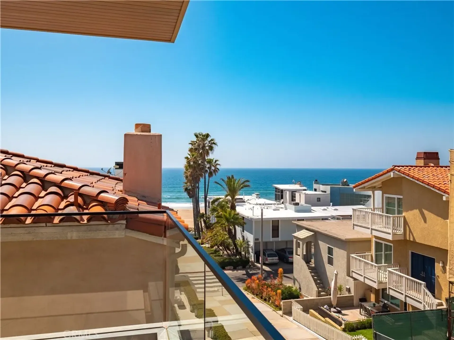 Condominium in Manhattan Beach, California 10936860