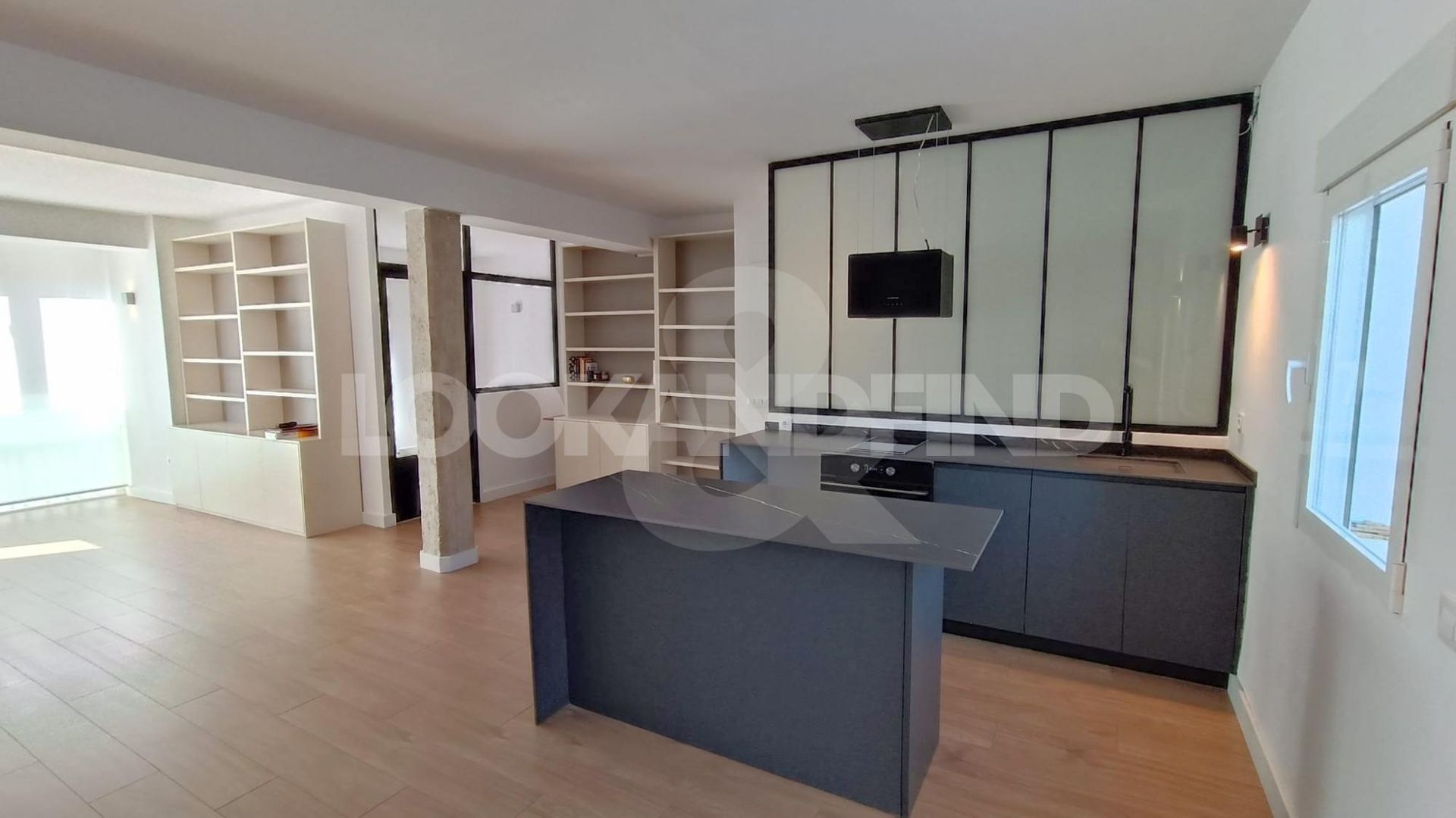 Condominium dans L'Eliana, Comunidad Valenciana 10937058