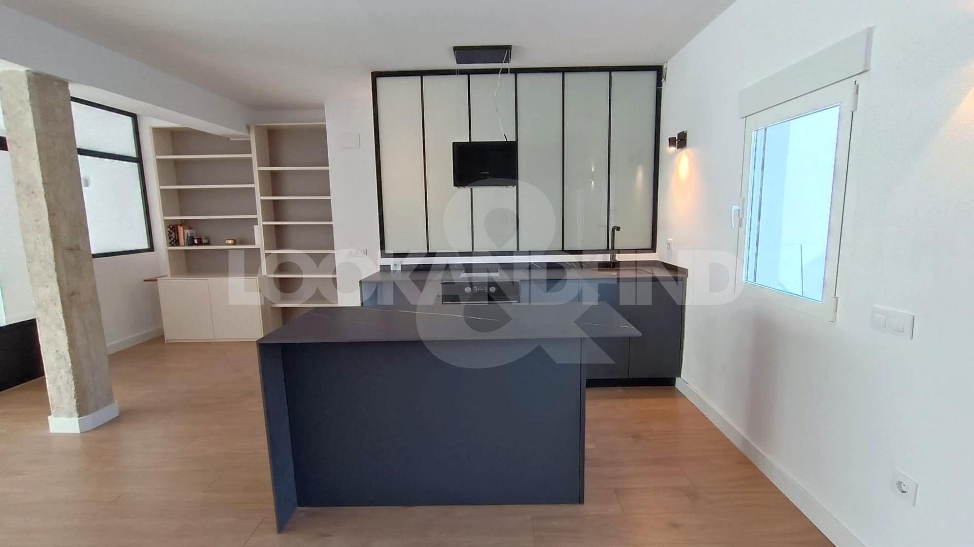 Condominium dans L'Eliana, Comunidad Valenciana 10937058