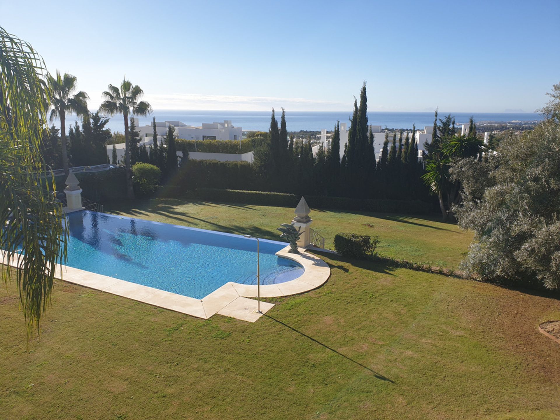 Talo sisään Marbella, Andalucía 10937164