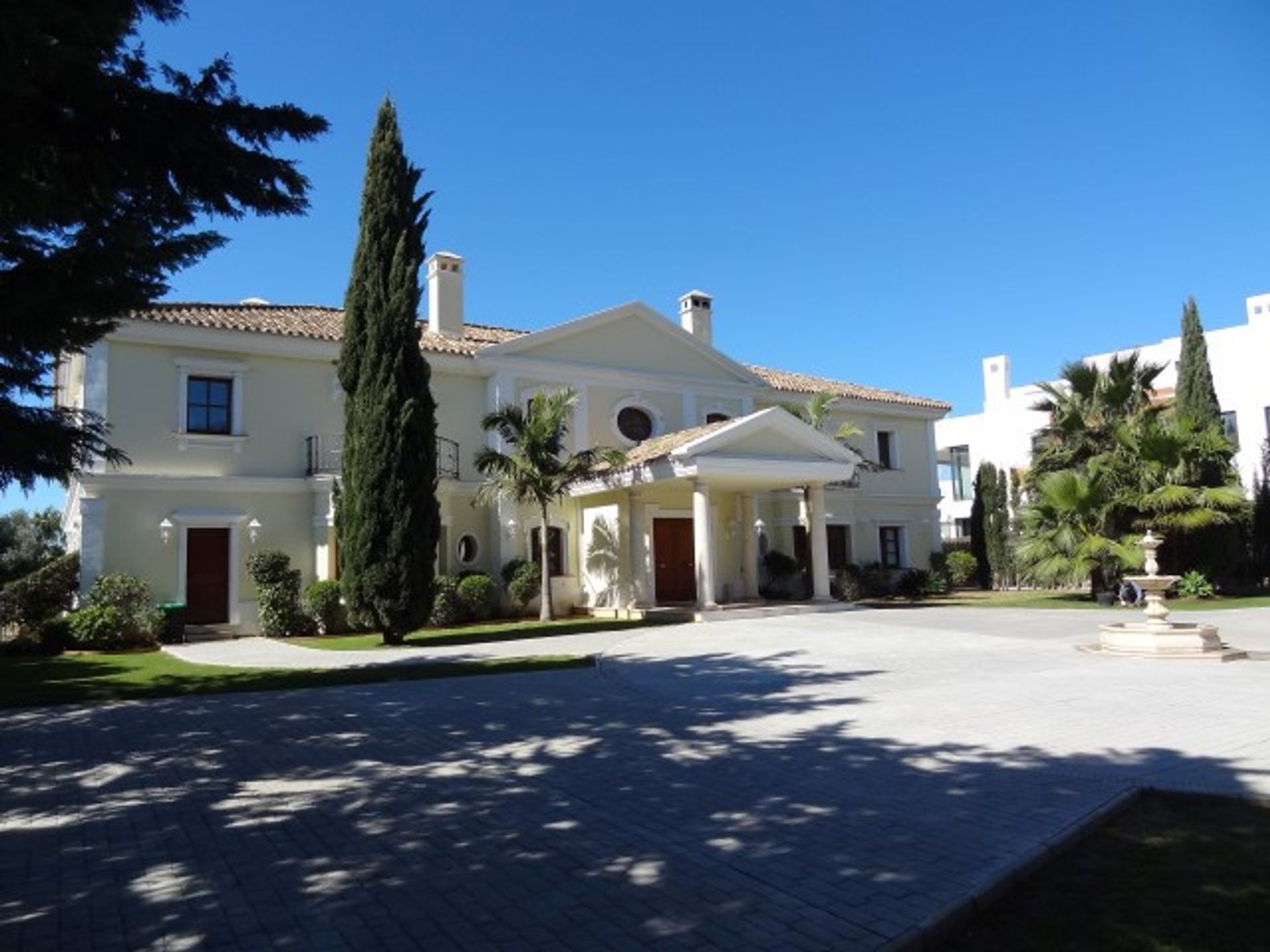 Будинок в Marbella, Andalucía 10937164