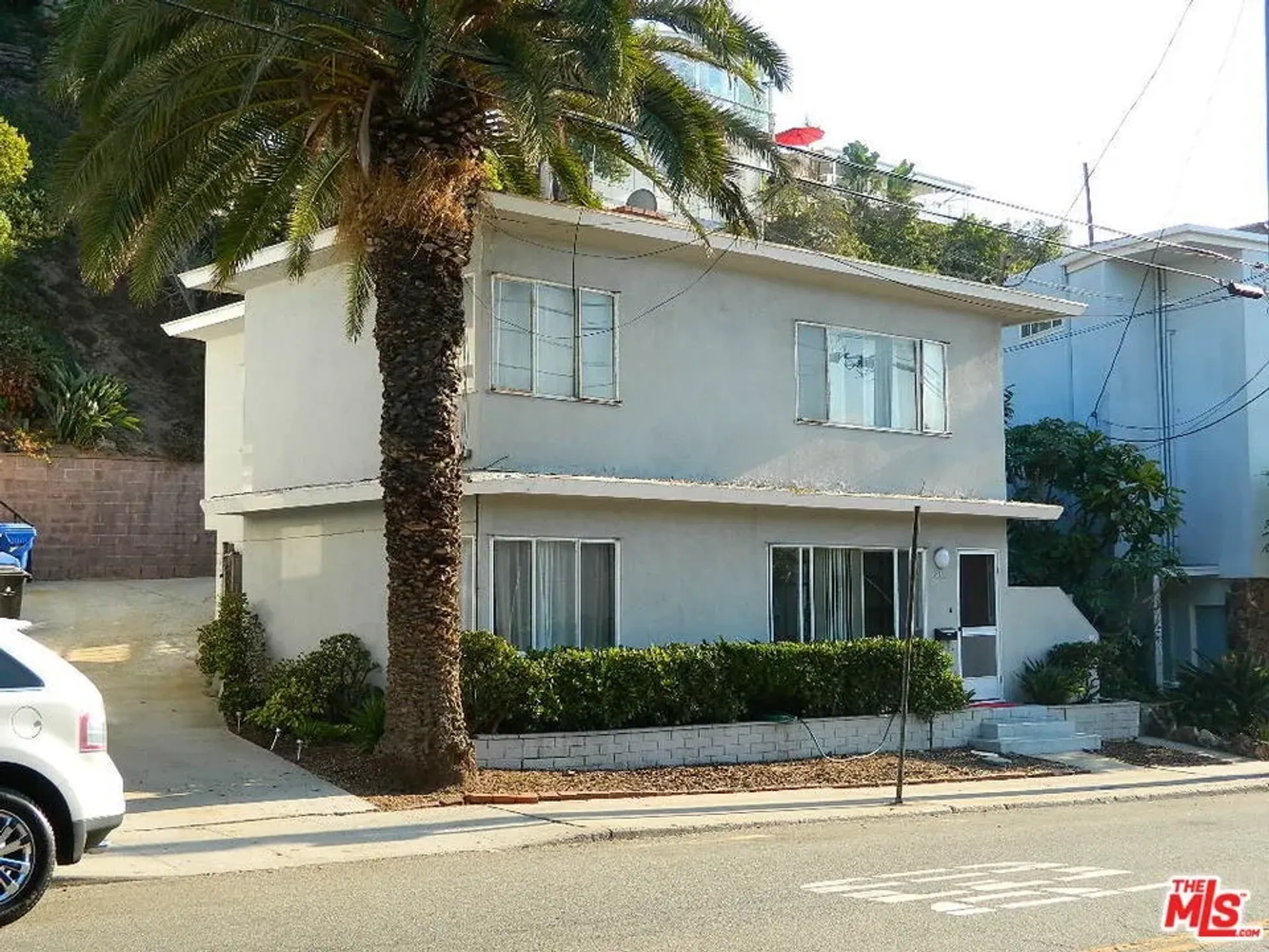 Condominium in Los Angeles, California 10937291