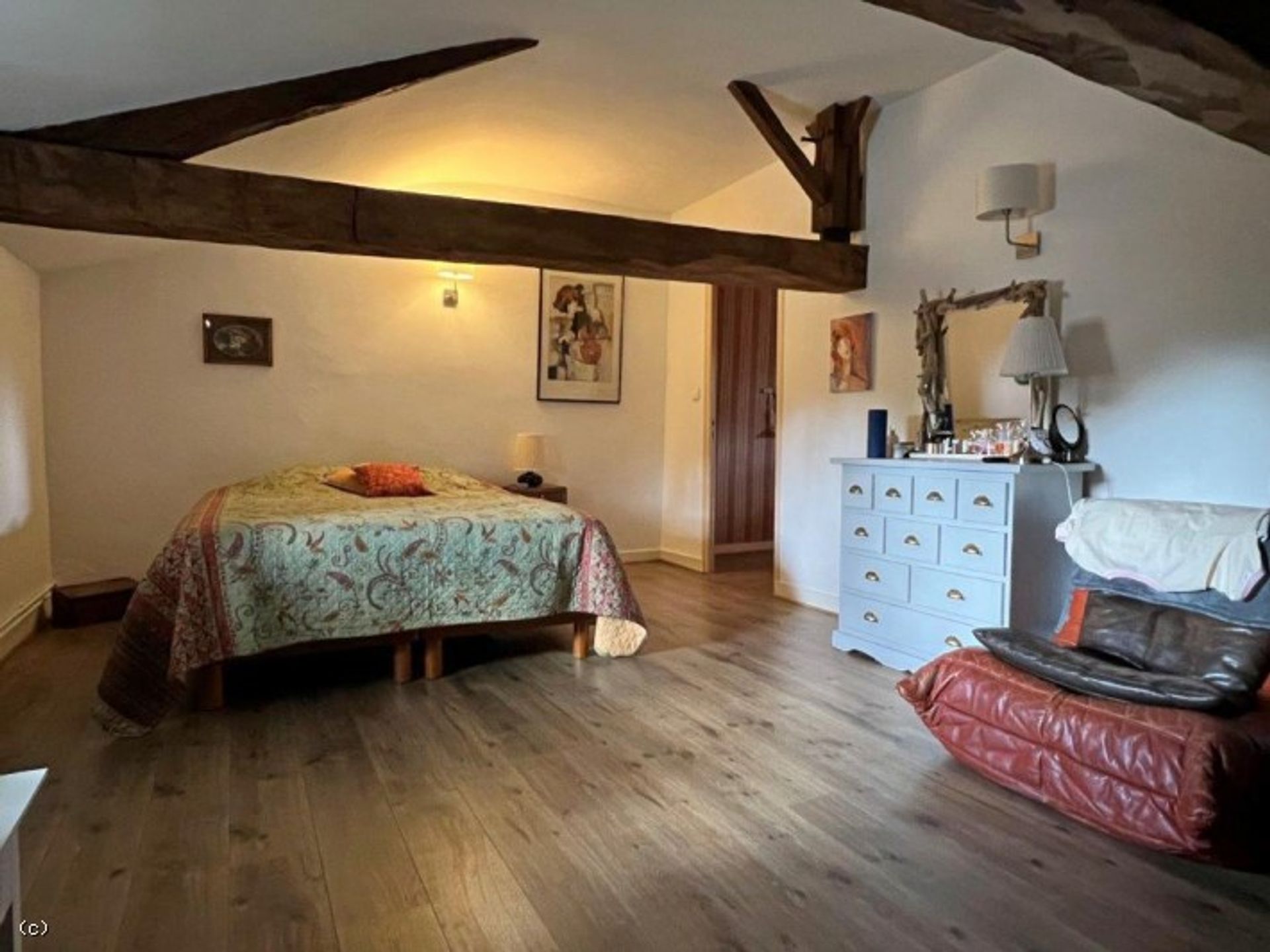 Casa nel Aunac-sur-Charente, Nouvelle-Aquitaine 10937688