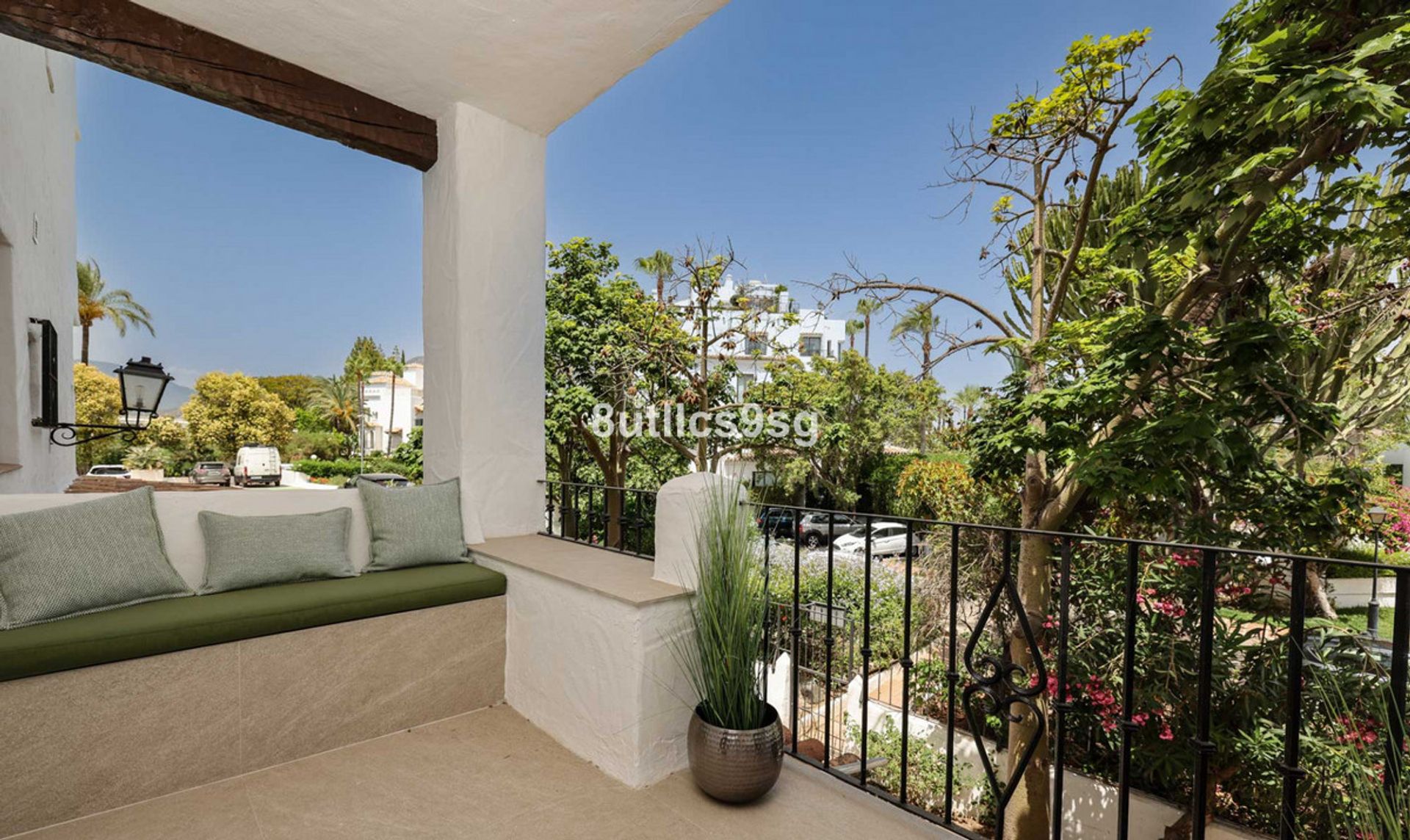 Condominium in El Angel, Andalusia 10939419