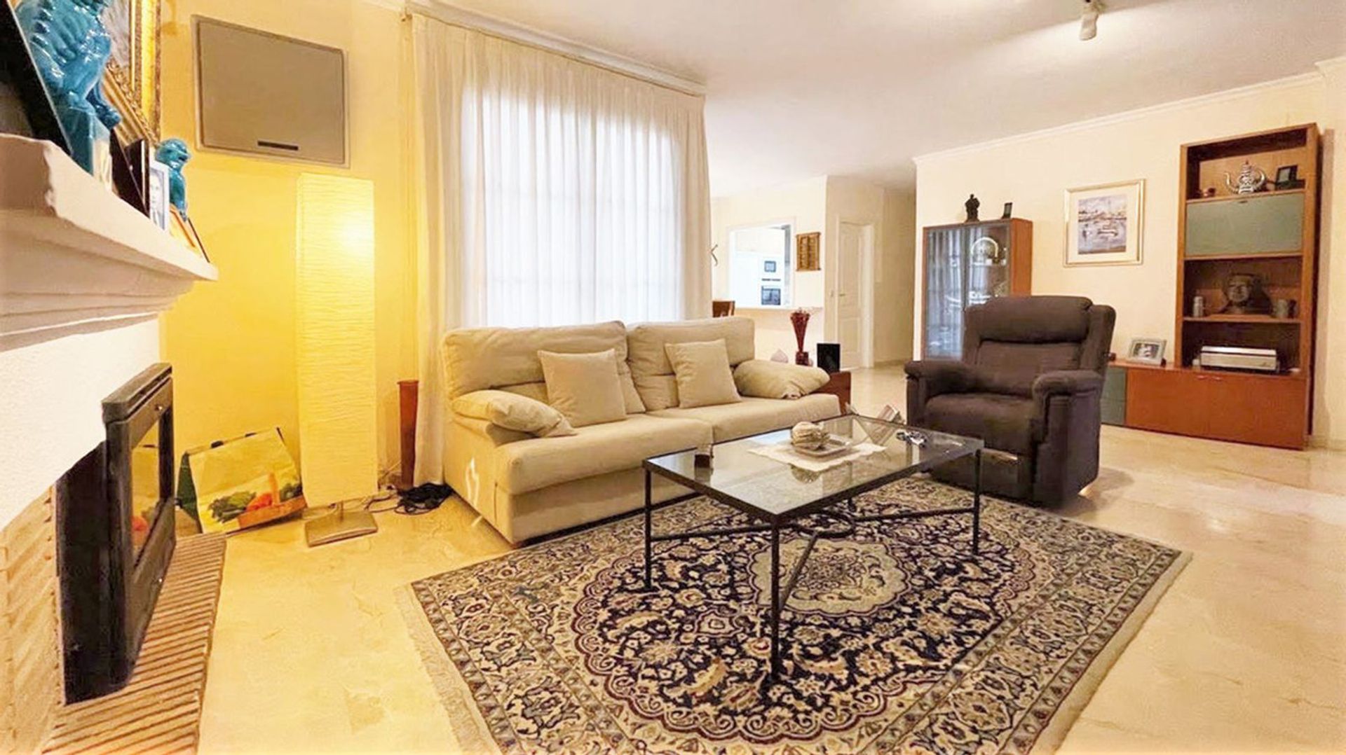 Condominium in Estepona, Andalusia 10939428