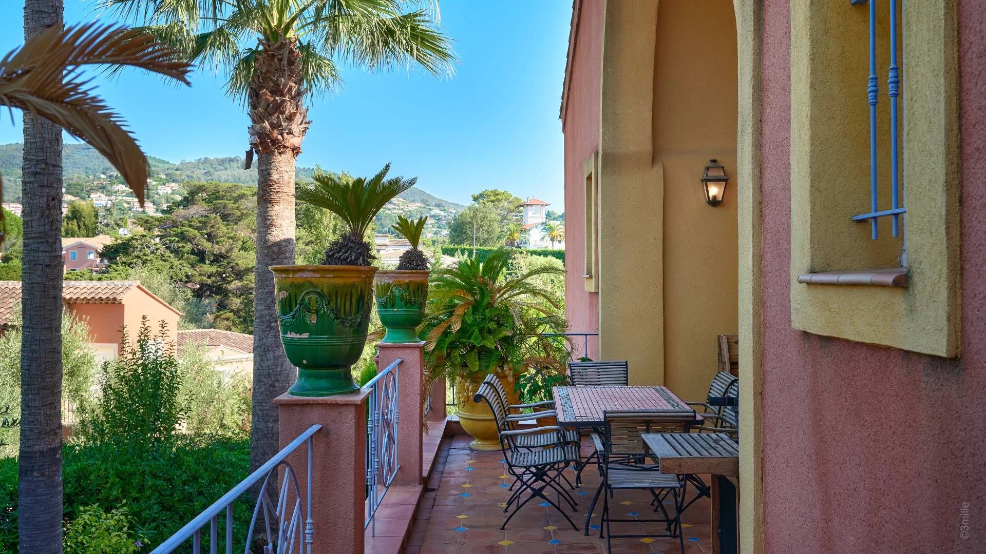 Будинок в Mandelieu-la-Napoule, Provence-Alpes-Côte d'Azur 10939630