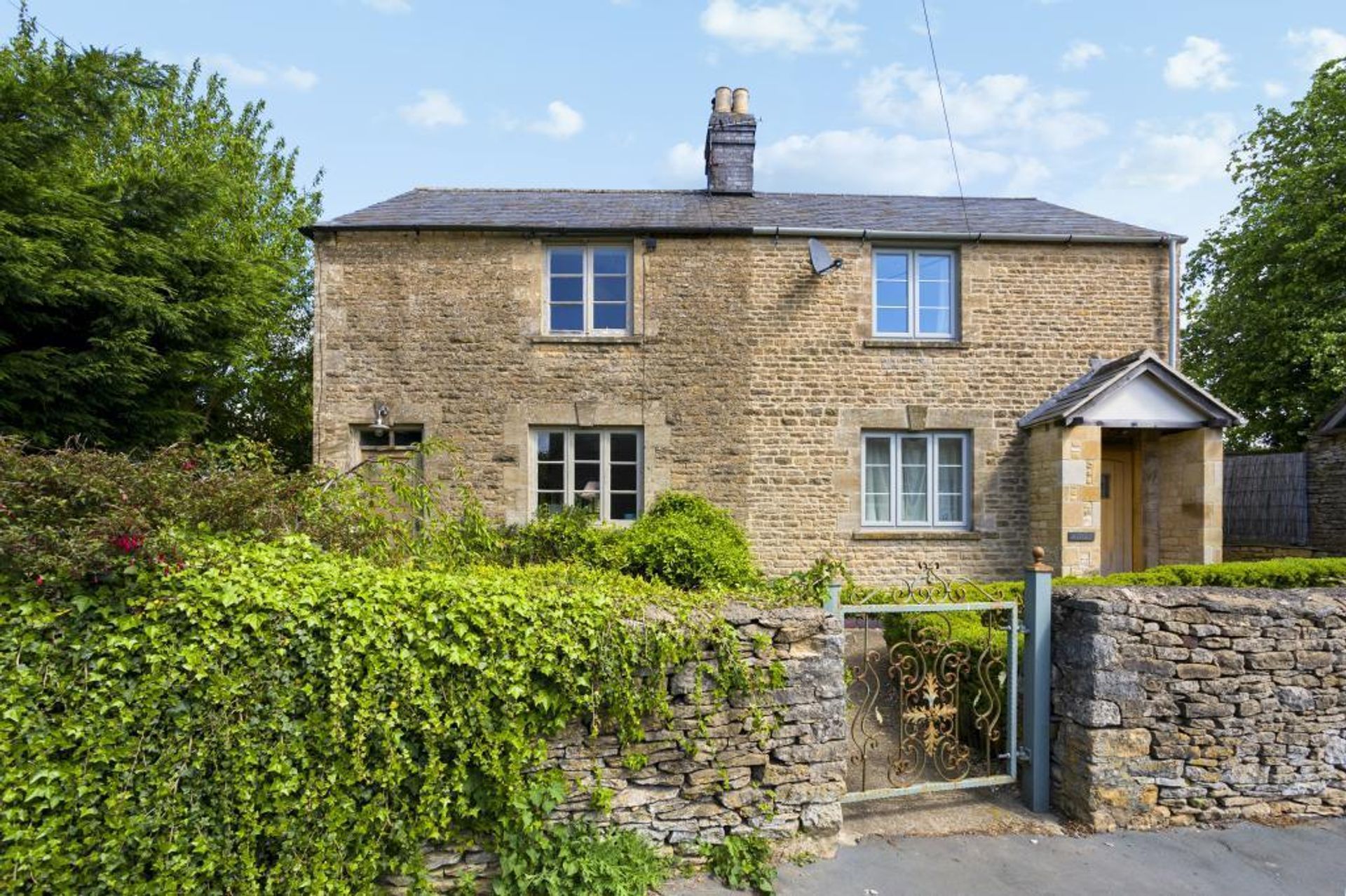 Condominium in Stow-on-the-Wold, England 10939692