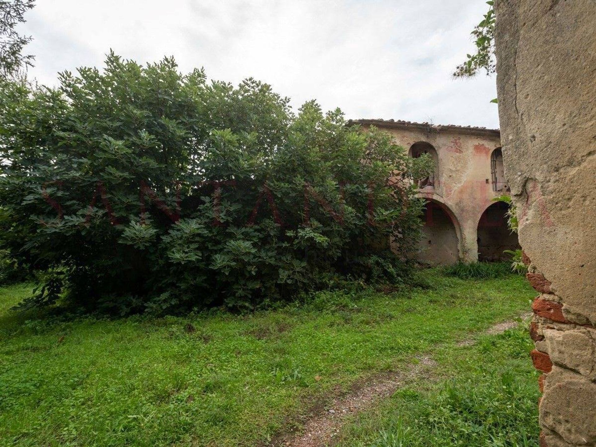 rumah dalam Crespina, Tuscany 10939929