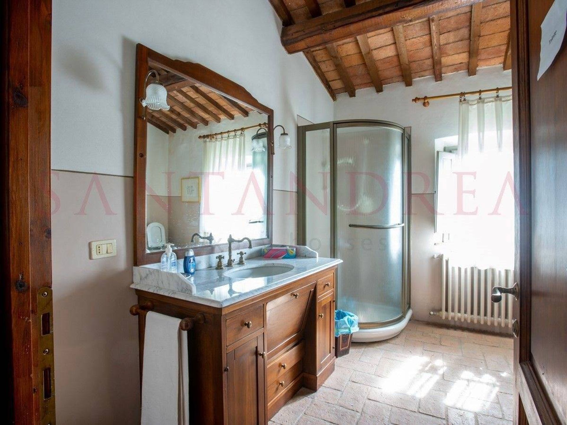 House in Crespina, Tuscany 10939929