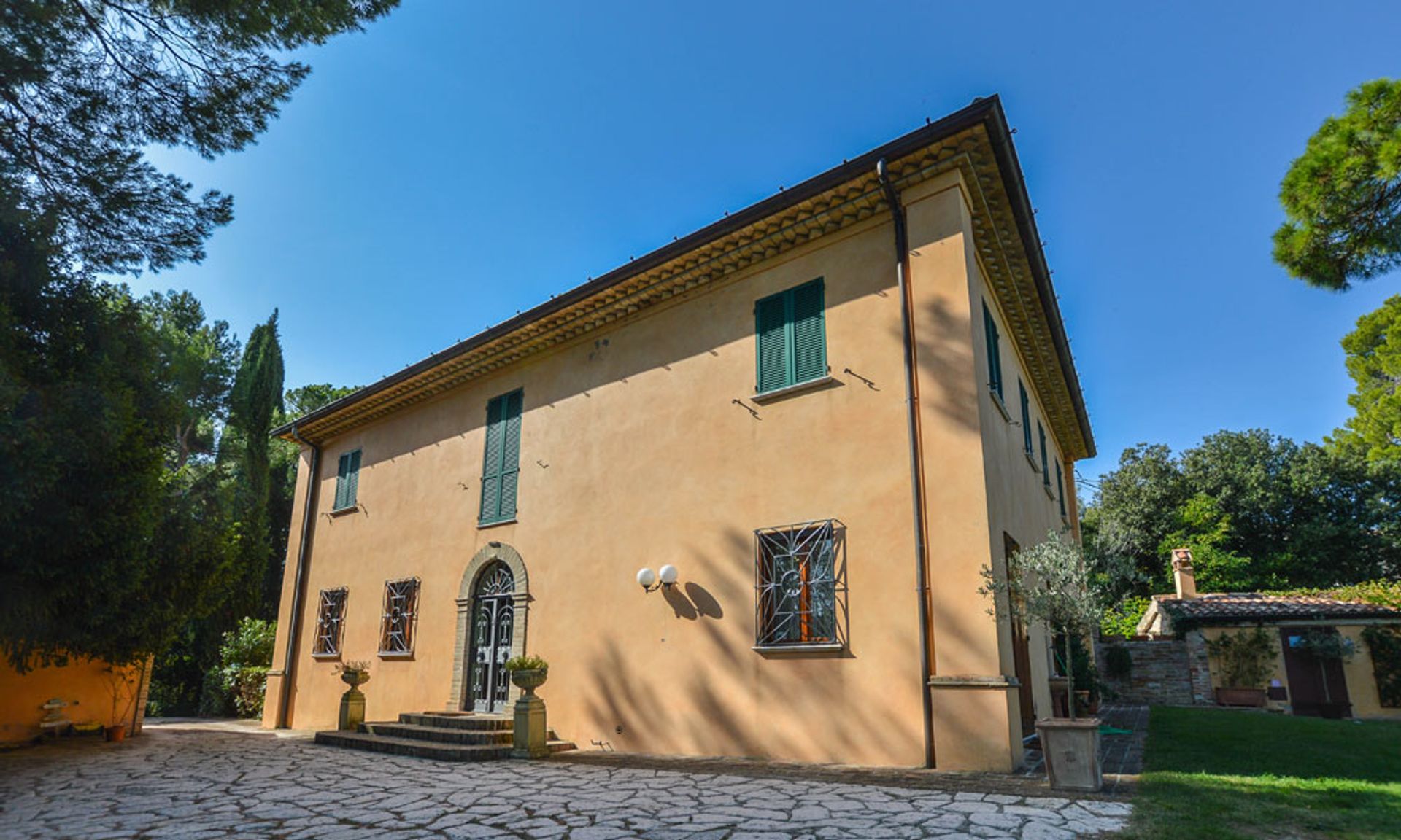 Rumah di Pesaro, Marche 10940003