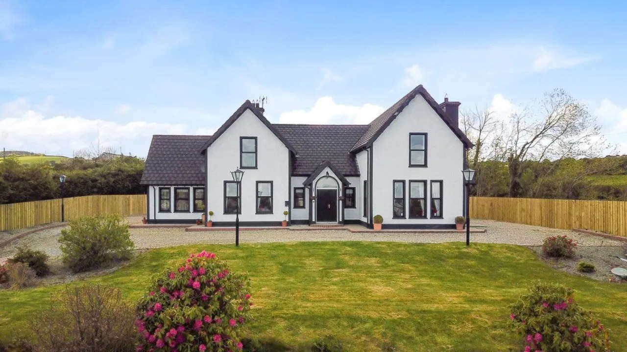 Будинок в , County Donegal 10940189