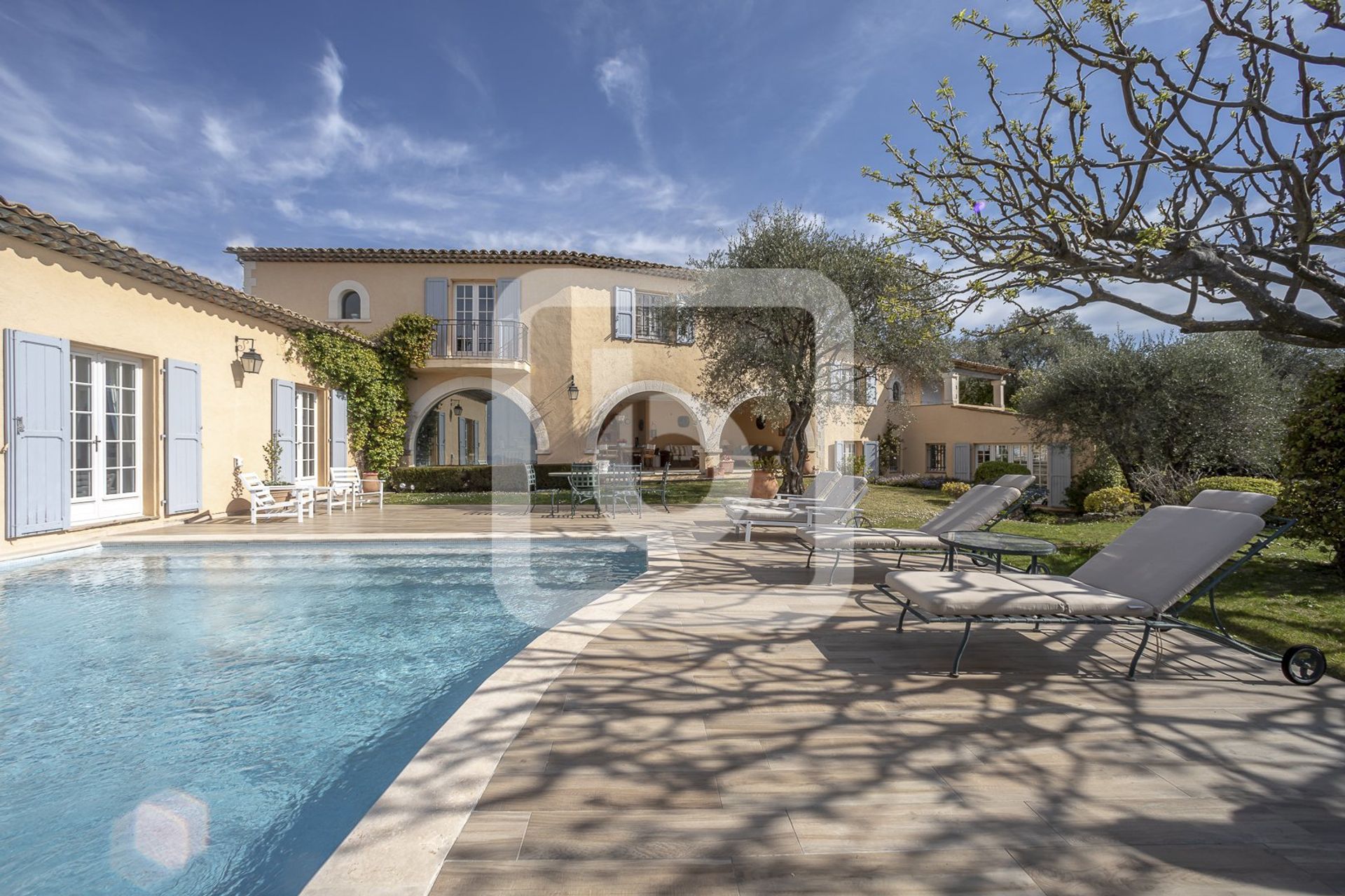 Casa nel Chateauneuf-Grasse, Provenza-Alpi-Costa Azzurra 10940272