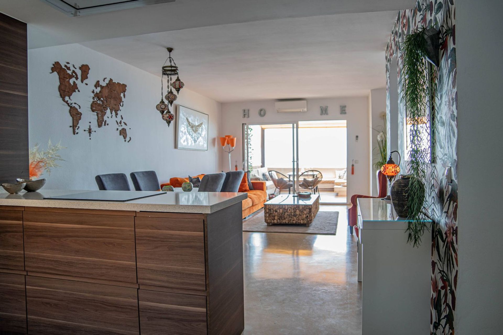 Condominium dans Estepona, Andalusia 10940636