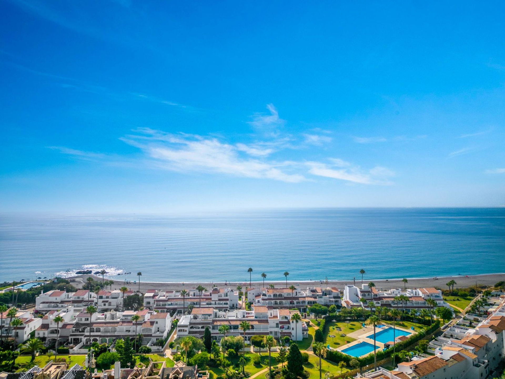 Casa nel Puerto de la Duquesa, Andalusia 10941104